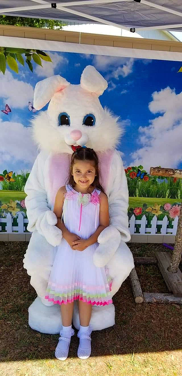 Francesca is registered to the contest to win money with this photo: costume, easter_bunny, happy, joy, mascot, person, rabbit, rabbits_and_hares