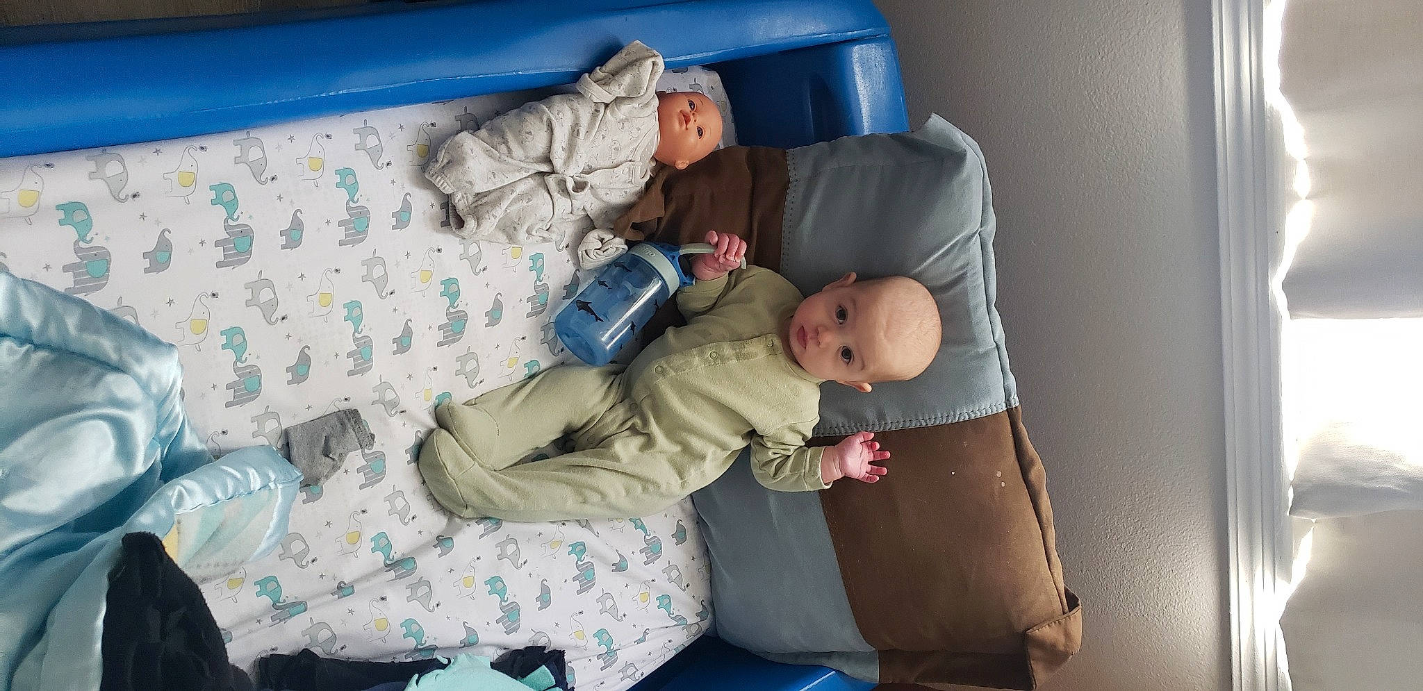 Aaron is registered to the contest to win money with this photo: baby, baby_products, baby_toddler_clothing, bag, bed, bedding, bedtime, car_seat, child, comfort, family_car, linens, luggage_and_bags, nap, pattern, person, plastic, room, sitting, sleep