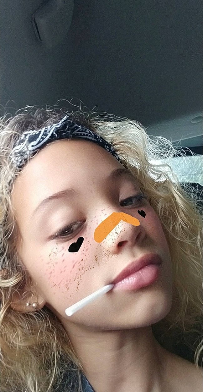 Audrey participe au concours pour gagner de l'argent avec cette photo : beauty, cheek, close_up, eye, eyebrow, eyelash, face, forehead, head, headgear, lip, mannequin, mask, mouth, nose, person, skin