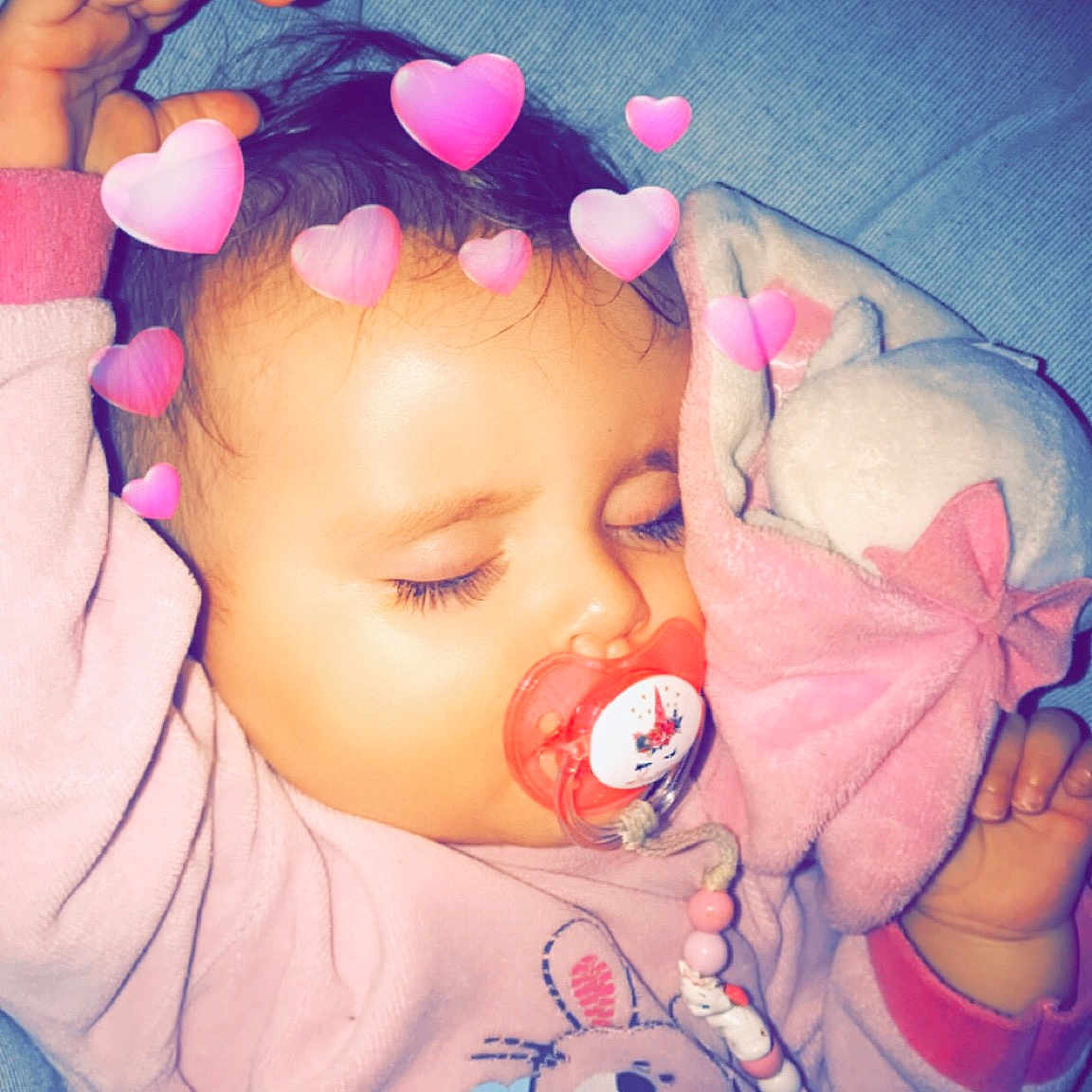Inaya participe au concours pour gagner de l'argent avec cette photo : baby, birth, cheek, child, ear, face, forehead, head, lip, mouth, neck, nose, pink, skin, throat, toddler