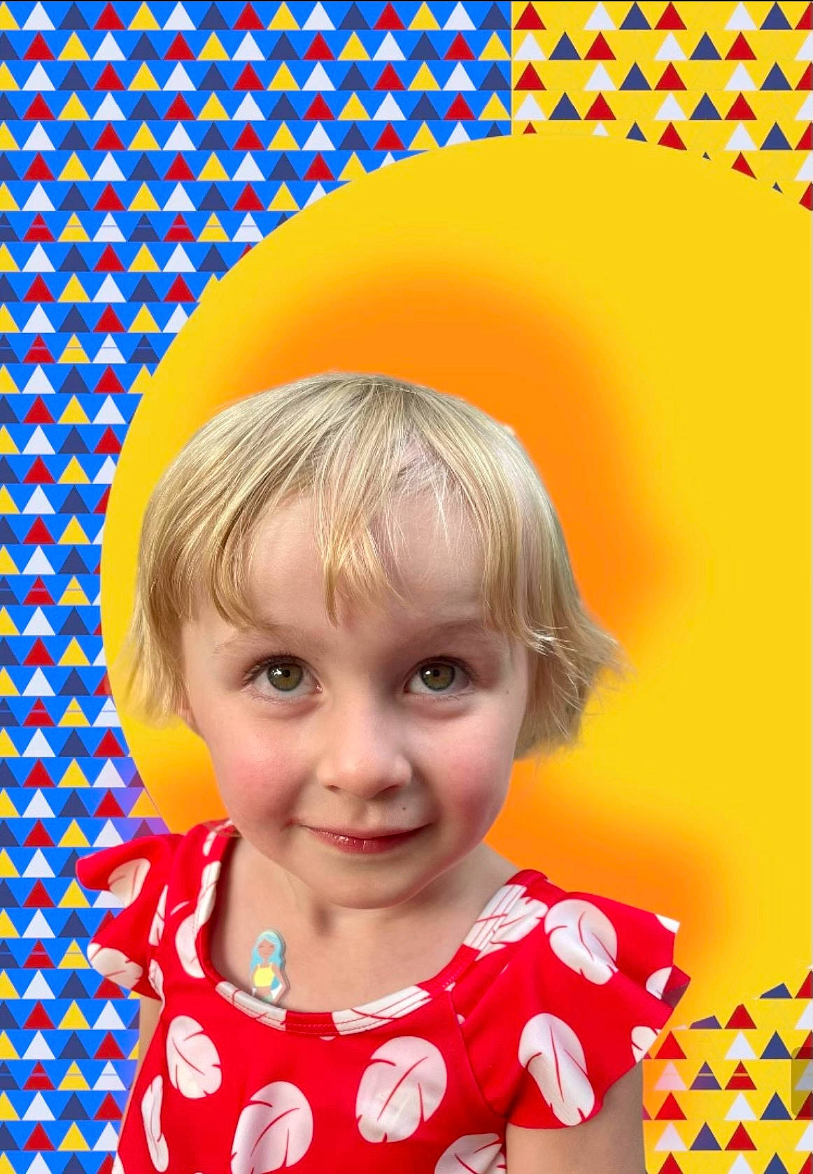 Imogen is registered to the contest to win money with this photo: baby_toddler_clothing, bangs, child, circle, electric_blue, facial_expression, fun, happy, joy, pattern, people_in_nature, person, play, portrait_photography, sleeve, smile, toddler, visual_arts, yellow
