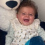 Shelby a rejoint le concours — aidez-le/la à gagner de superbes lots ! baby, child, smiling, curly_hair, plush_toy, panda, blanket, cozy, indoor, happy, cute, soft_toy, child_clothing, infant, toddler, playful, comfort, face, person, cuddly