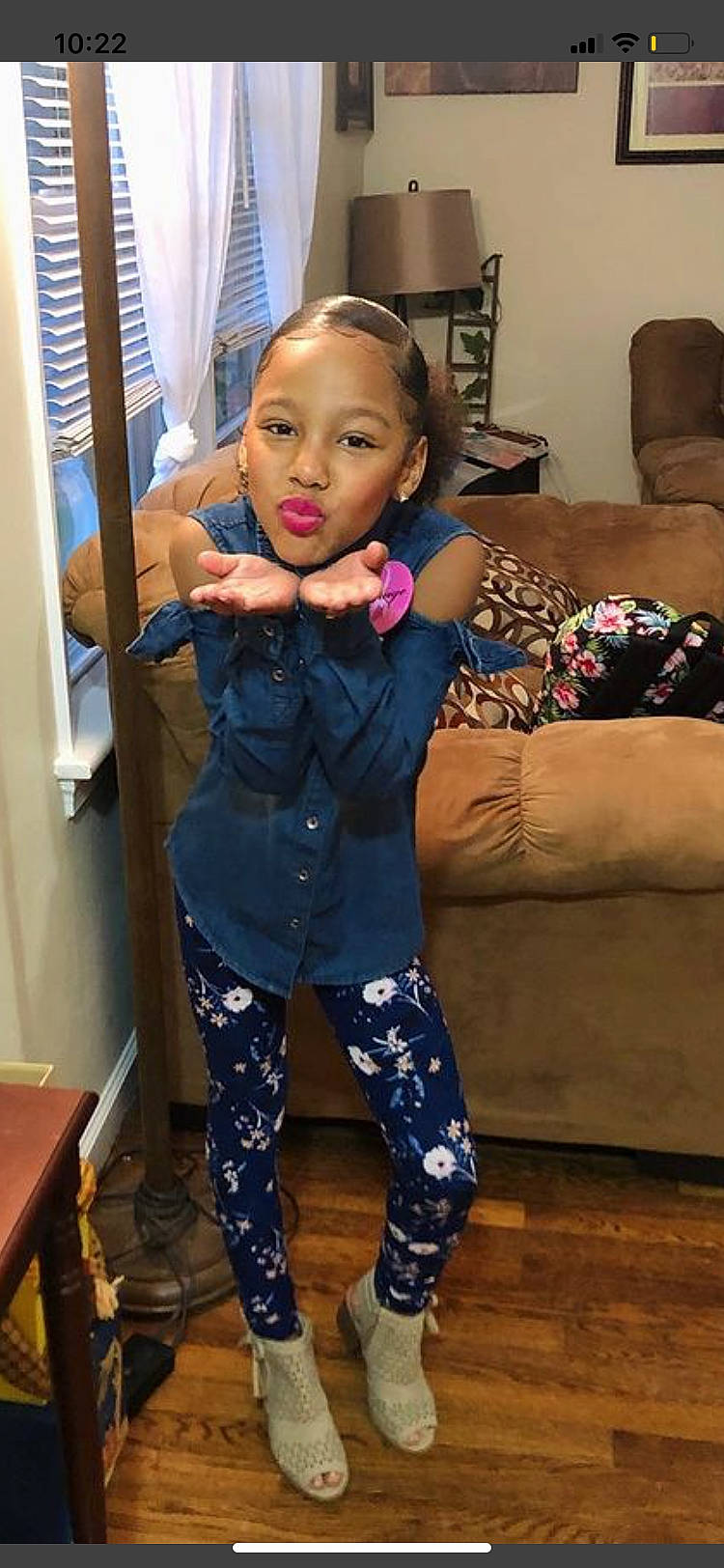 Dalzaya is registered to the contest to win money with this photo: comfort, couch, face, floor, flooring, hair, happy, head, joint, knee, leg, long_hair, person, shoe, shoulder, skin, sleeve, standing, thigh, trunk