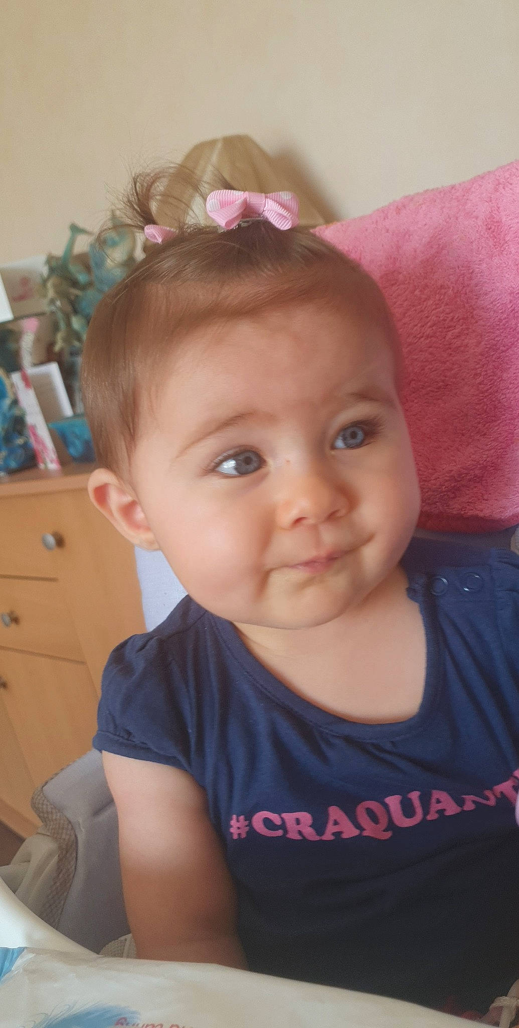 Shanna a rejoint le concours — aidez-le/la à gagner de superbes lots ! baby, baby_toddler_clothing, cheek, chin, clothing, cool, ear, eyebrow, eyelash, facial_expression, forehead, hairstyle, happy, headgear, iris, lip, neck, nose, person, skin