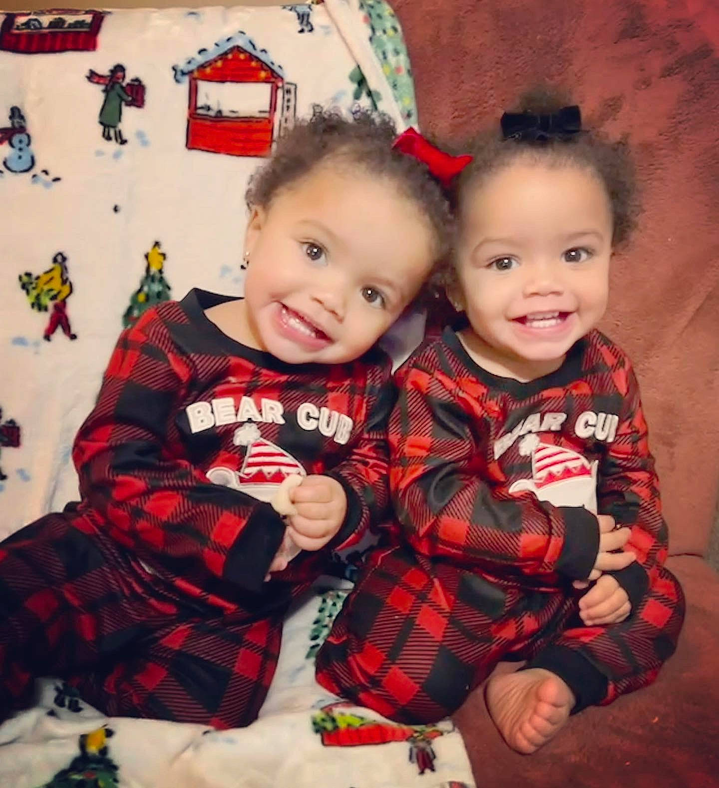 Maliyah is registered to the contest to win money with this photo: baby, baby_toddler_clothing, child, event, facial_expression, fun, happy, head, iris, joy, people, person, plaid, red, sleeve, smile, standing, t_shirt, tartan, textile