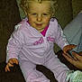 Chelsea participe au concours pour gagner de l'argent avec cette photo :