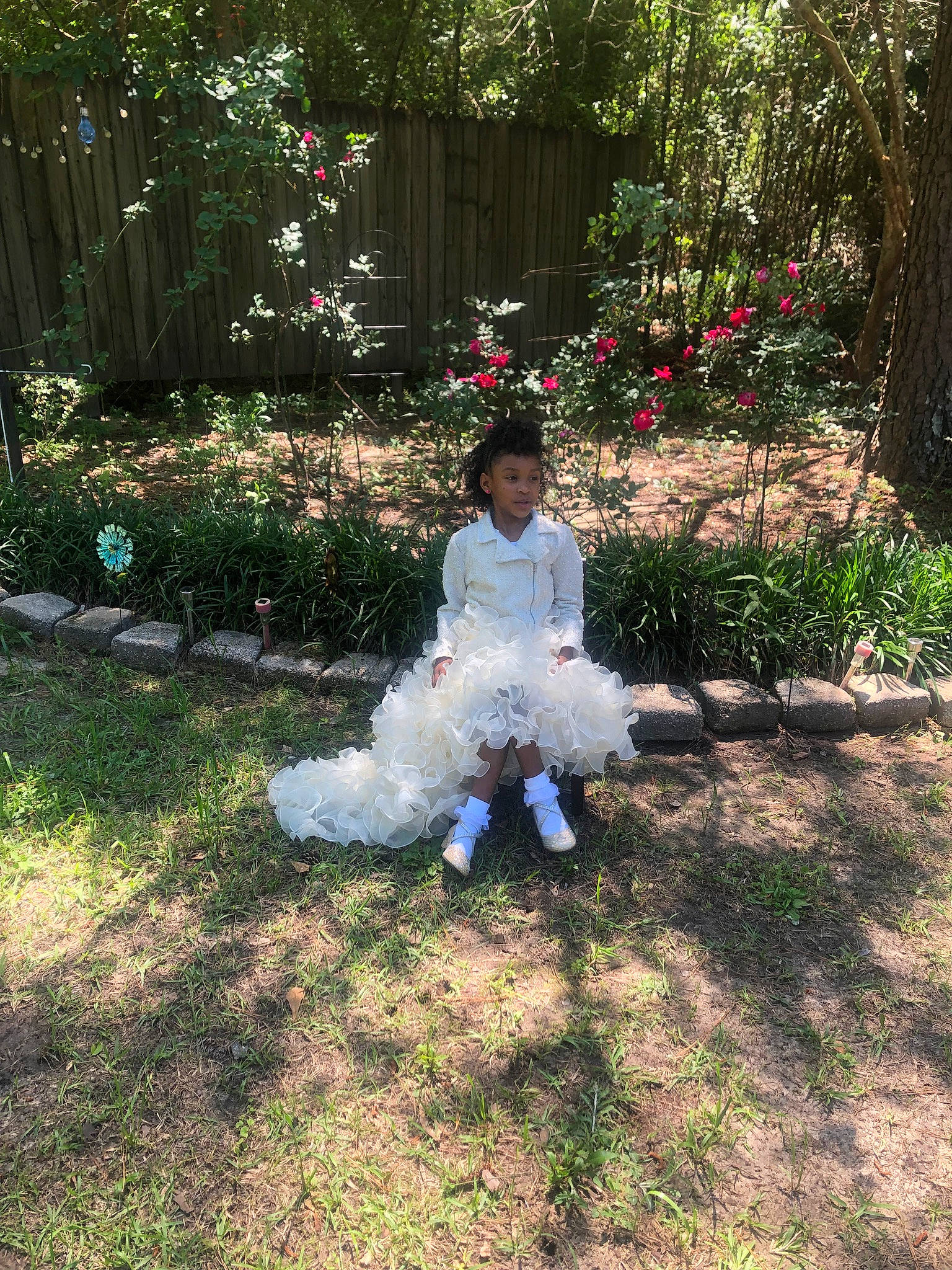 Alexus is registered to the contest to win money with this photo: backyard, child, dress, garden, grass, person, plant, yard