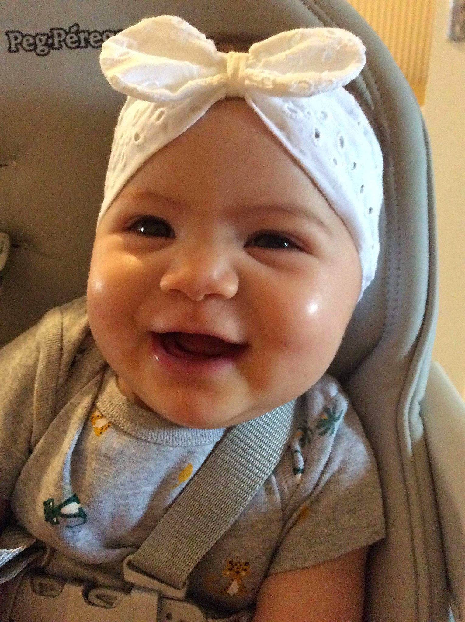 Kylie a rejoint le concours — aidez-le/la à gagner de superbes lots ! baby, baby_carriage, baby_laughing, baby_products, baby_toddler_clothing, beauty, cap, cheek, child, comfort, cool, fashion_accessory, hair_accessory, happy, head, headgear, headwear, person, skin, smile