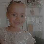 Meïly a rejoint le concours — aidez-le/la à gagner de superbes lots ! child, girl, smiling, braid, earring, sparkly_clothing, indoor, trophies, certificates, background, happy, portrait, face, person, young, cute, casual, light, furniture, room