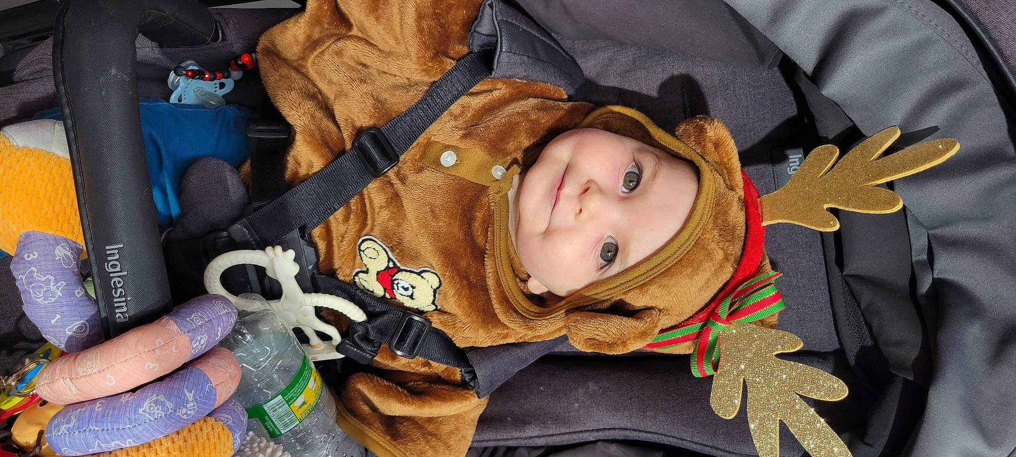 Dylan a rejoint le concours — aidez-le/la à gagner de superbes lots ! baby, baby_products, baby_toddler_clothing, cheek, child, comfort, eye, face, happy, hat, head, headgear, headwear, iris, jacket, joy, nose, person, product, skin