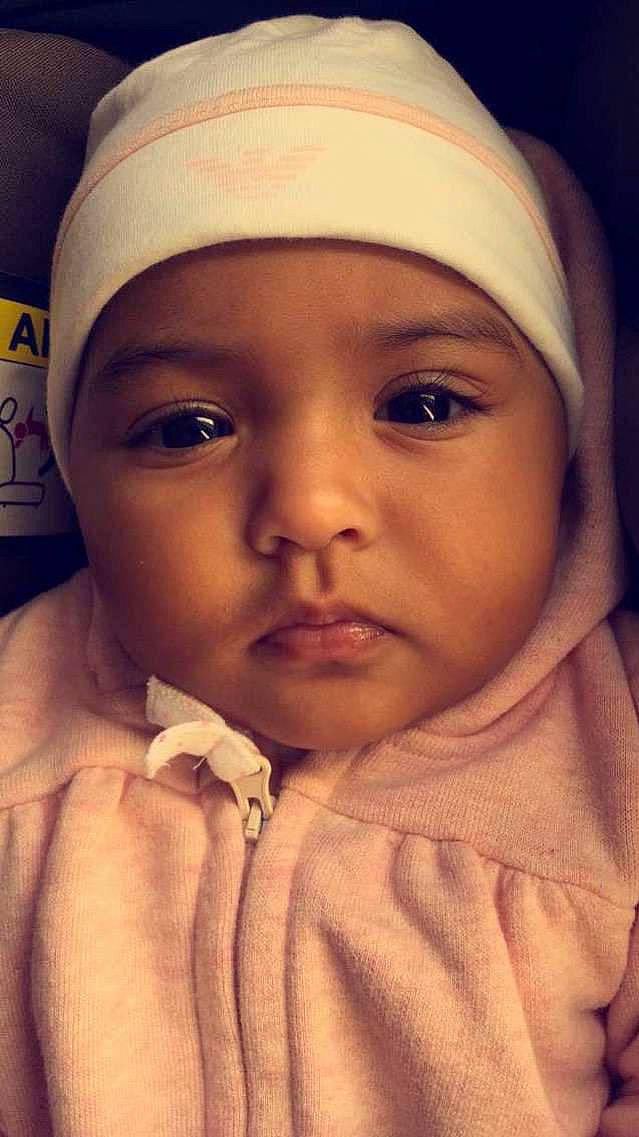 Solene a rejoint le concours — aidez-le/la à gagner de superbes lots ! baby, cap, cheek, chin, comfort, ear, eye, eyebrow, forehead, happy, headwear, iris, lip, mammal, mouth, nose, organ, outerwear, person, product