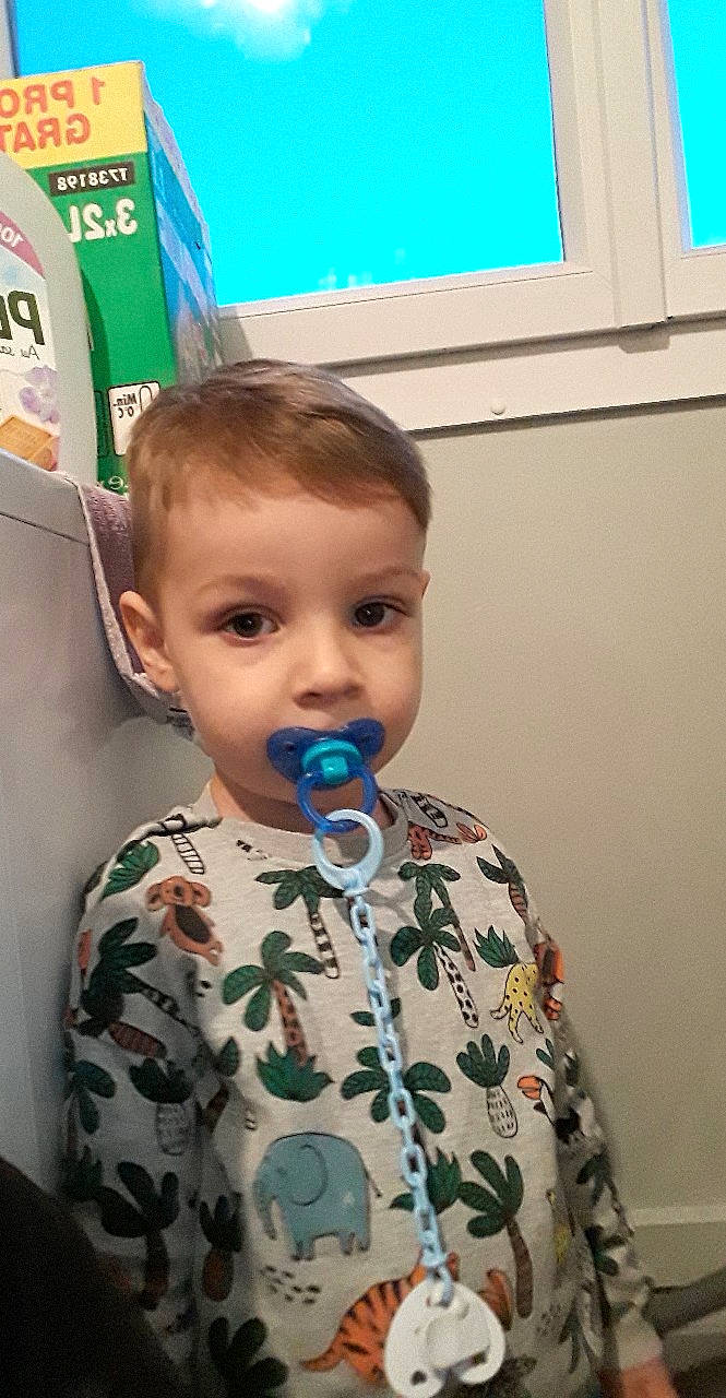 Layvin participe au concours pour gagner de l'argent avec cette photo : baby, child, person, toddler