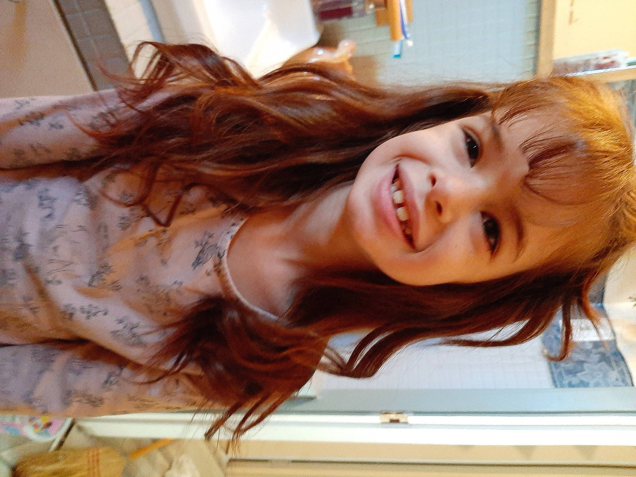 Océanne a rejoint le concours — aidez-le/la à gagner de superbes lots ! chin, dress, eyebrow, eyelash, finger, fun, happy, human_body, iris, jaw, joy, lip, long_hair, mouth, neck, nose, person, shoulder, skin, smile