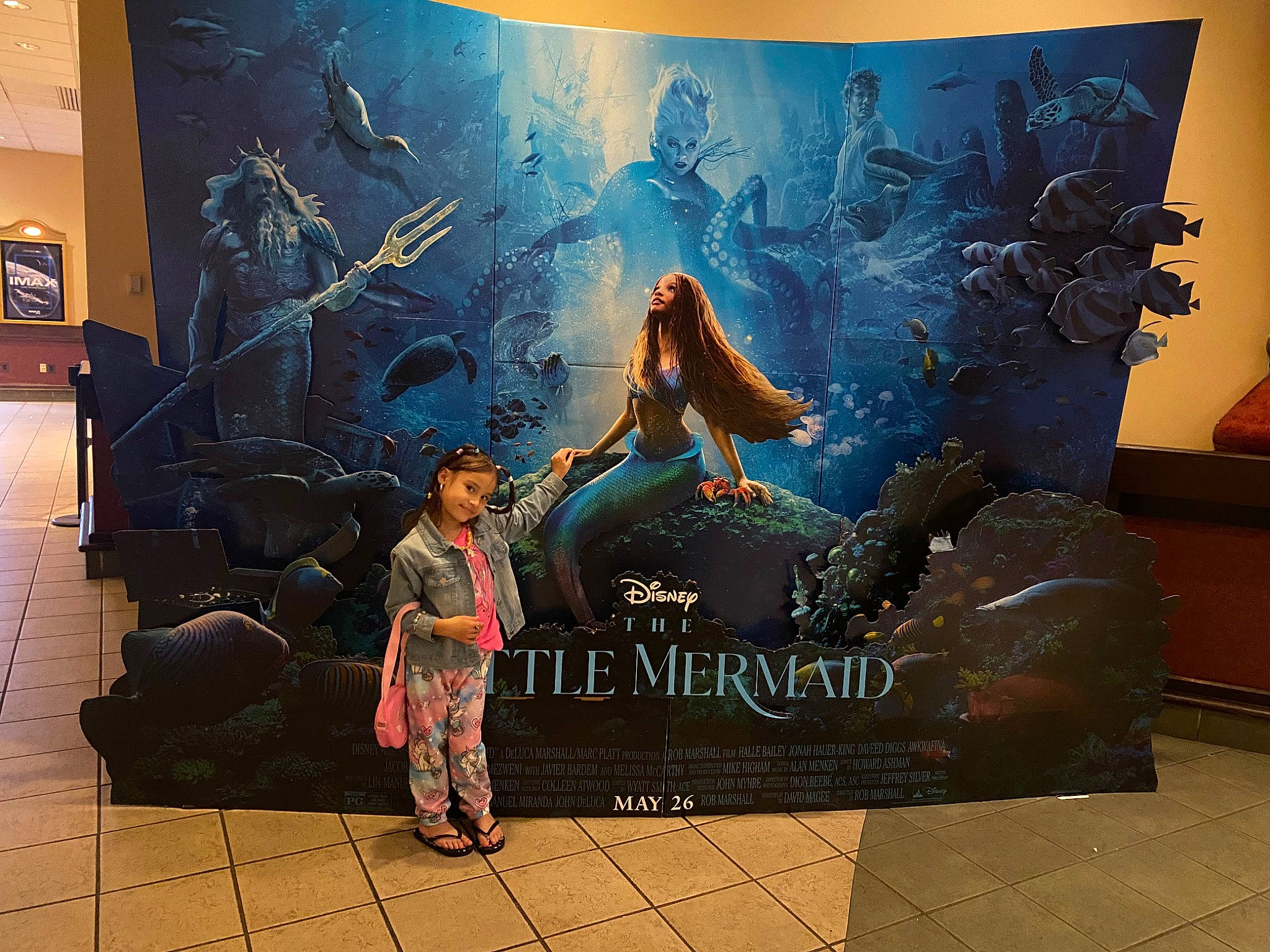 Giavonna is registered to the contest to win money with this photo: advertising, art, banner, cg_artwork, event, fiction, flooring, font, graphic_design, graphics, illustration, interior_design, joy, leisure, modern_art, mural, organism, person, room, tourist_attraction