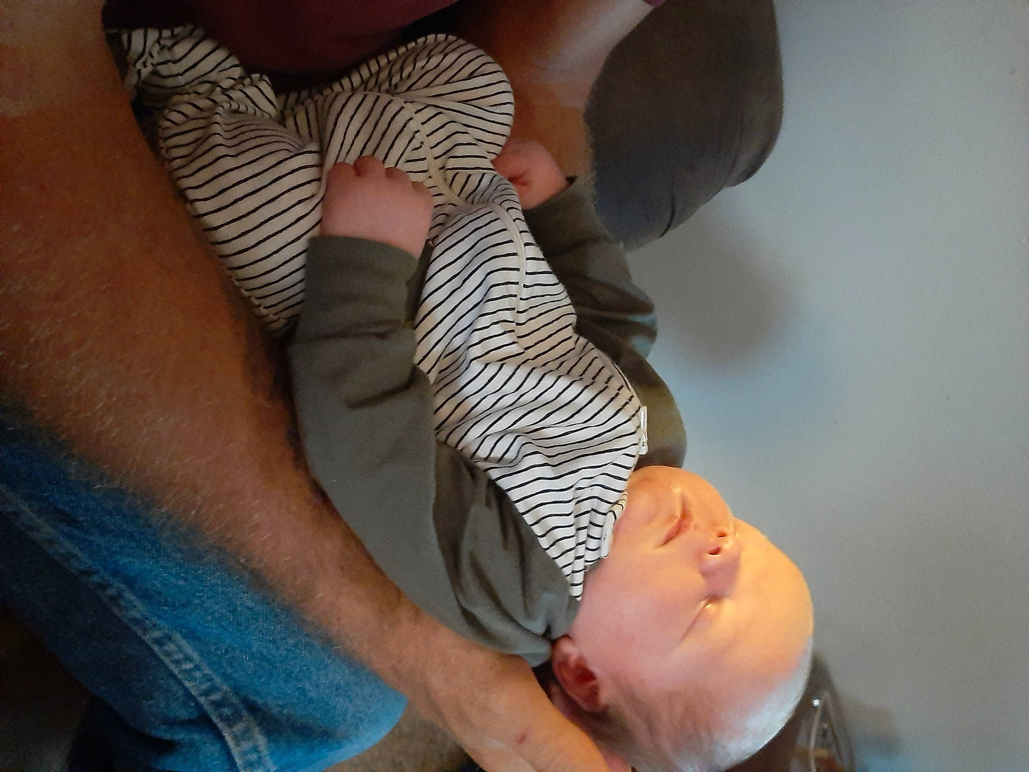 Jensen is registered to the contest to win money with this photo: arm, chest, comfort, elbow, eye, eyelash, gesture, human_body, interaction, joint, knee, leg, mouth, neck, person, shoulder, skin, sleeve, thigh, trunk