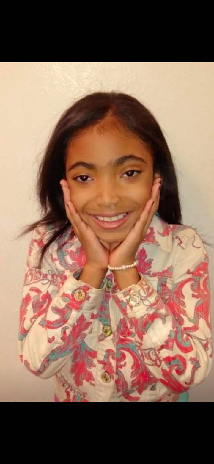 Shamosa is registered to the contest to win money with this photo: cheek, chin, eyelash, facial_expression, fashion_accessory, gesture, happy, jaw, jewellery, joy, layered_hair, lip, lipstick, magenta, makeover, nose, peach, person, portrait_photography, skin