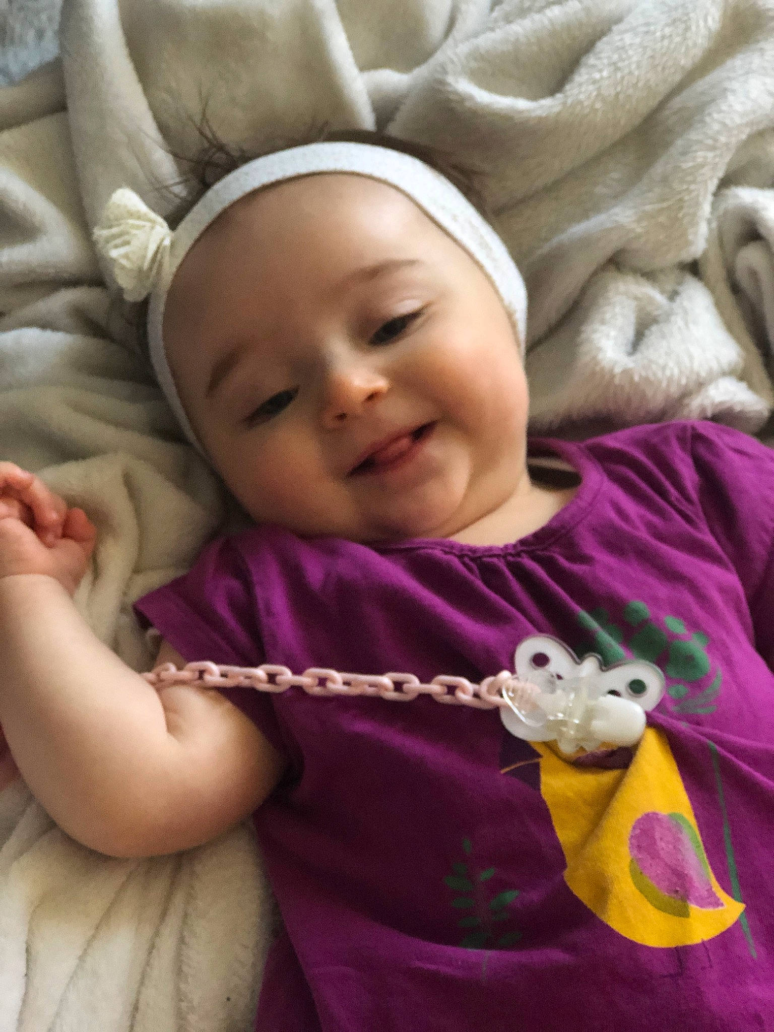 Léa participe au concours pour gagner de l'argent avec cette photo : baby, baby_sleeping, cheek, child, head, joy, person, skin, toddler