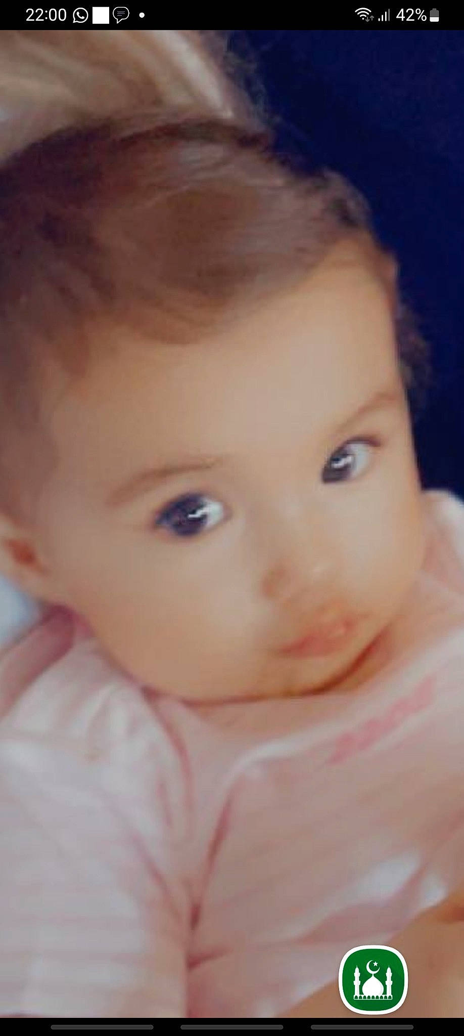 Nayla a rejoint le concours — aidez-le/la à gagner de superbes lots ! baby, brown_hair, cheek, child, chin, close_up, ear, eyebrow, eyelash, flash_photography, forehead, happy, iris, lip, mouth, no_expression, nose, person, portrait_photography, skin