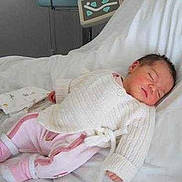 Assia participe au concours pour gagner de l'argent avec cette photo :