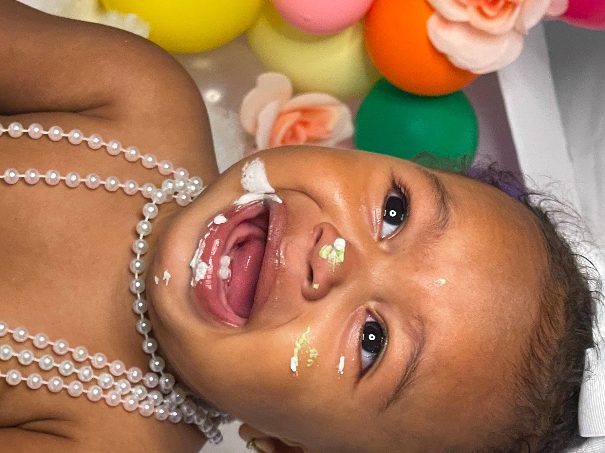 Jaylah joined the competition — help win amazing prizes! cheek, ear, eyebrow, eyelash, facial_expression, hairstyle, happy, head, human_body, iris, lip, mouth, muscle, neck, nose, organ, person, skin, smile, sunglasses