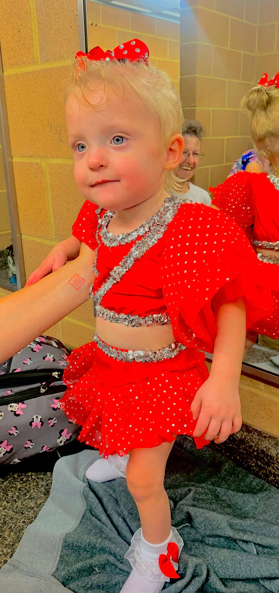 Aaron is registered to the contest to win money with this photo: baby_toddler_clothing, blue, dress, facial_expression, fun, green, hairstyle, happy, human_body, joy, magenta, person, pink, red, skin, smile, sunglasses, textile, thigh, toddler