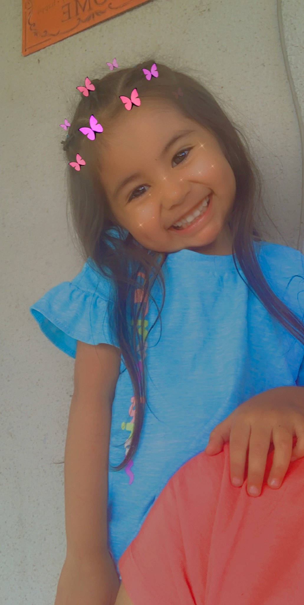 Daiyah is registered to the contest to win money with this photo: blue, cheek, child, child_model, fashion_accessory, hair, hair_accessory, headband, headgear, joy, long_hair, person, pink, skin, smile, toddler