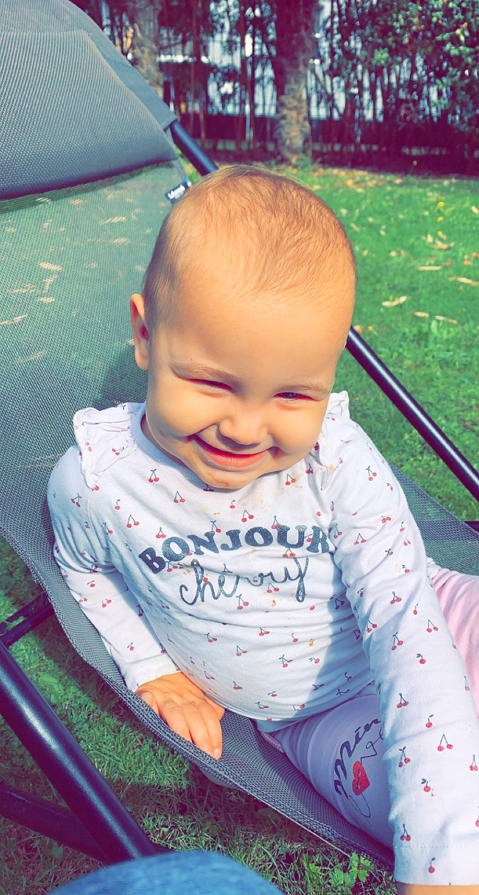 Kamila a rejoint le concours — aidez-le/la à gagner de superbes lots ! baby, baby_toddler_clothing, cheek, chin, eyebrow, facial_expression, hair, hairstyle, happy, head, human, human_body, iris, joy, lip, mouth, nose, person, plant, skin