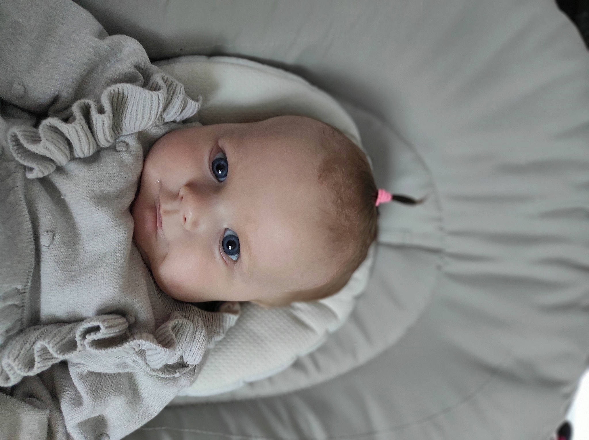 Maëlle a rejoint le concours — aidez-le/la à gagner de superbes lots ! baby, baby_toddler_clothing, cheek, comfort, eye, eyebrow, eyelash, face, facial_expression, flash_photography, head, headgear, iris, lip, mouth, nose, person, skin, sleeve, toddler