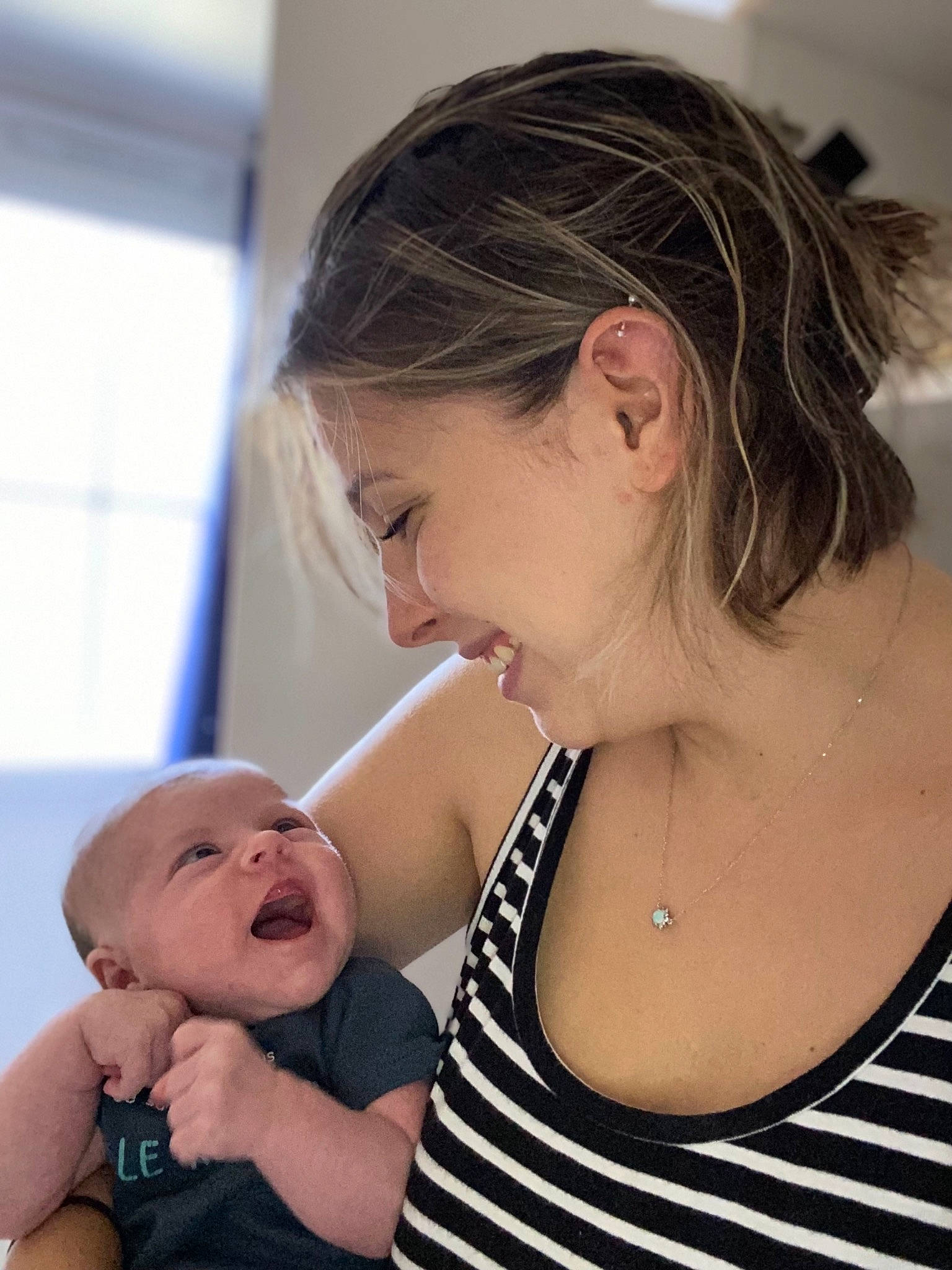 Lexy participe au concours pour gagner de l'argent avec cette photo : arm, baby, baby_toddler_clothing, cheek, child, ear, eyelash, finger, fun, gesture, happy, jewellery, lip, mouth, nail, nose, person, shoulder, skin, smile