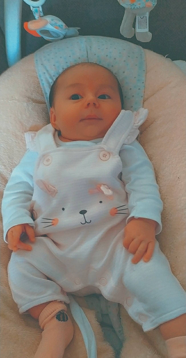 Camila participe au concours pour gagner de l'argent avec cette photo : baby, baby_products, cheek, child, person, product, skin, toddler