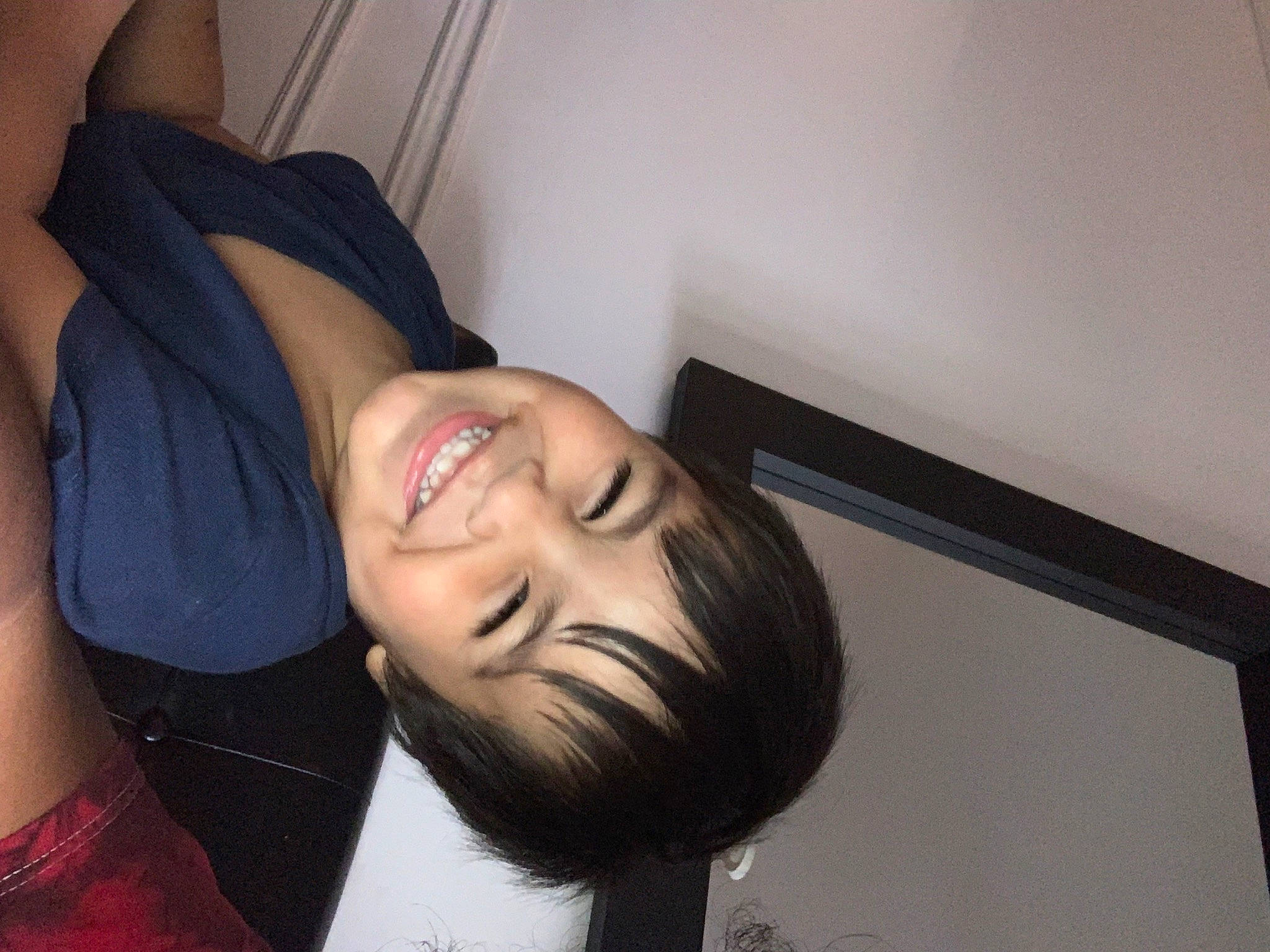 Angel is registered to the contest to win money with this photo: abdomen, chest, comfort, elbow, eyelash, eyewear, flash_photography, fun, gesture, hair_coloring, happy, human_leg, jaw, jewellery, joy, laugh, mouth, person, room, smile