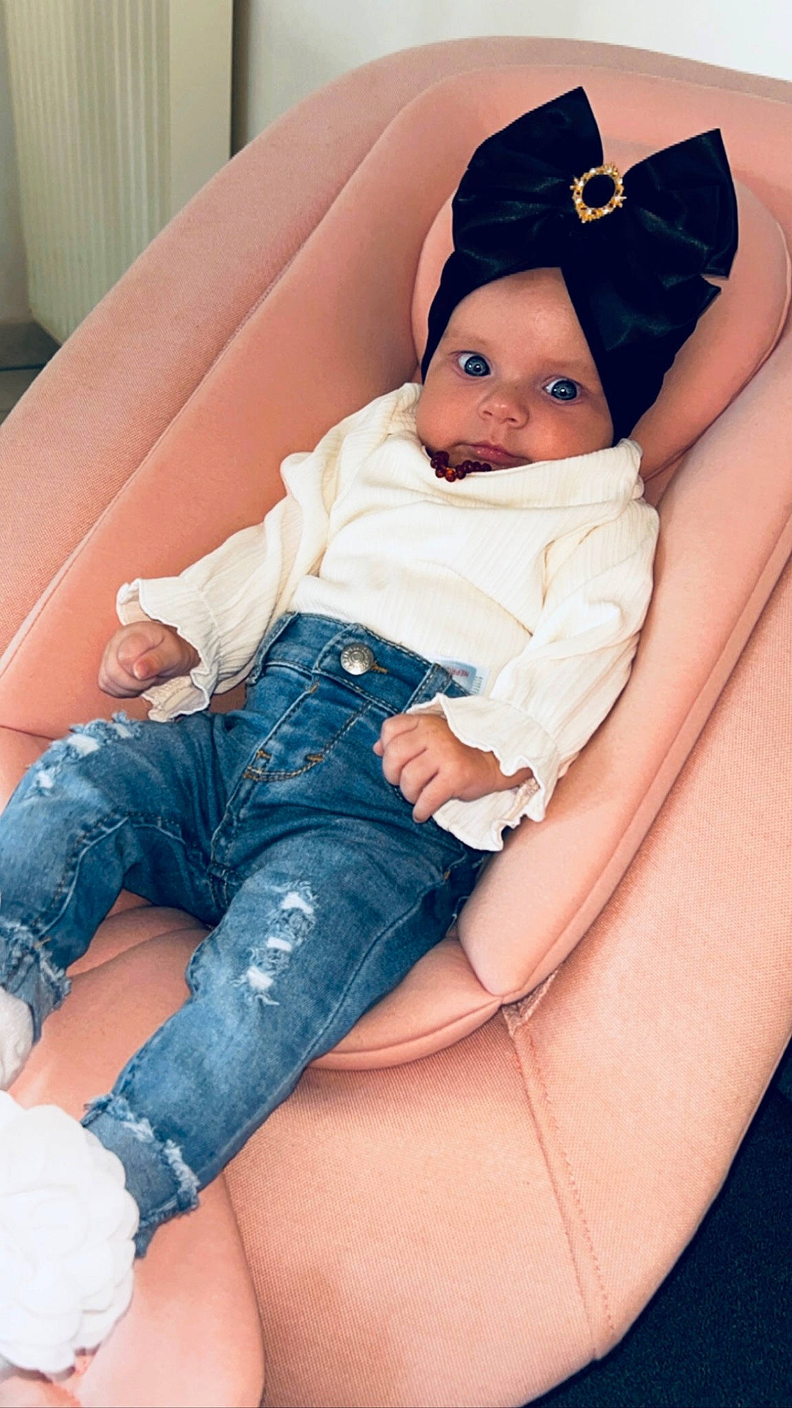 Keythleen participe au concours pour gagner de l'argent avec cette photo : arm, azure, baby, baby_toddler_clothing, comfort, cool, eye, finger, flash_photography, hairstyle, hand, headwear, human_body, joint, leg, mouth, organ, person, shoulder, skin