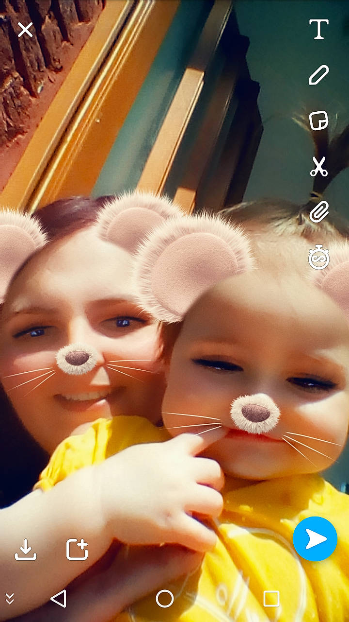 Alyx a rejoint le concours — aidez-le/la à gagner de superbes lots ! child, doll, face, girl, happiness, head, infant, joy, person, smile, toddler, toy, yellow