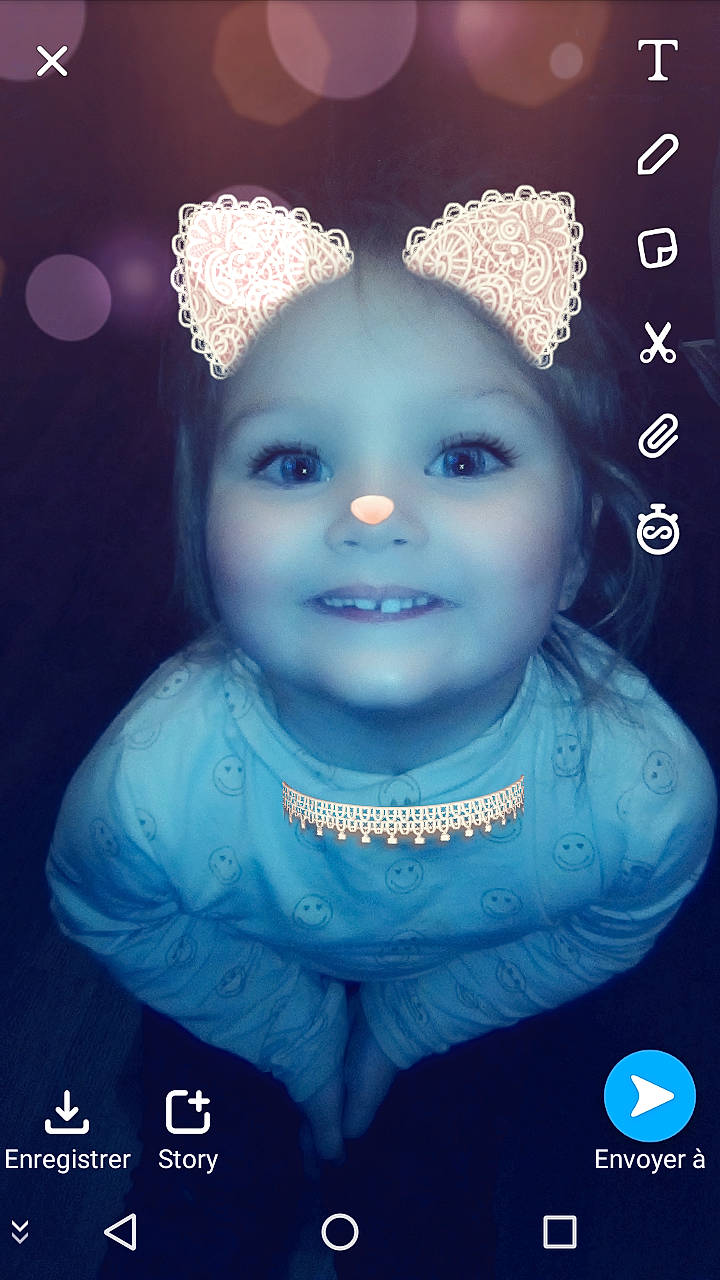 Lyloo a rejoint le concours — aidez-le/la à gagner de superbes lots ! beauty, blue, computer_wallpaper, face, girl, head, joy, nose, person, photo_caption, photomontage, poster, screenshot, smile, space, stock_photography