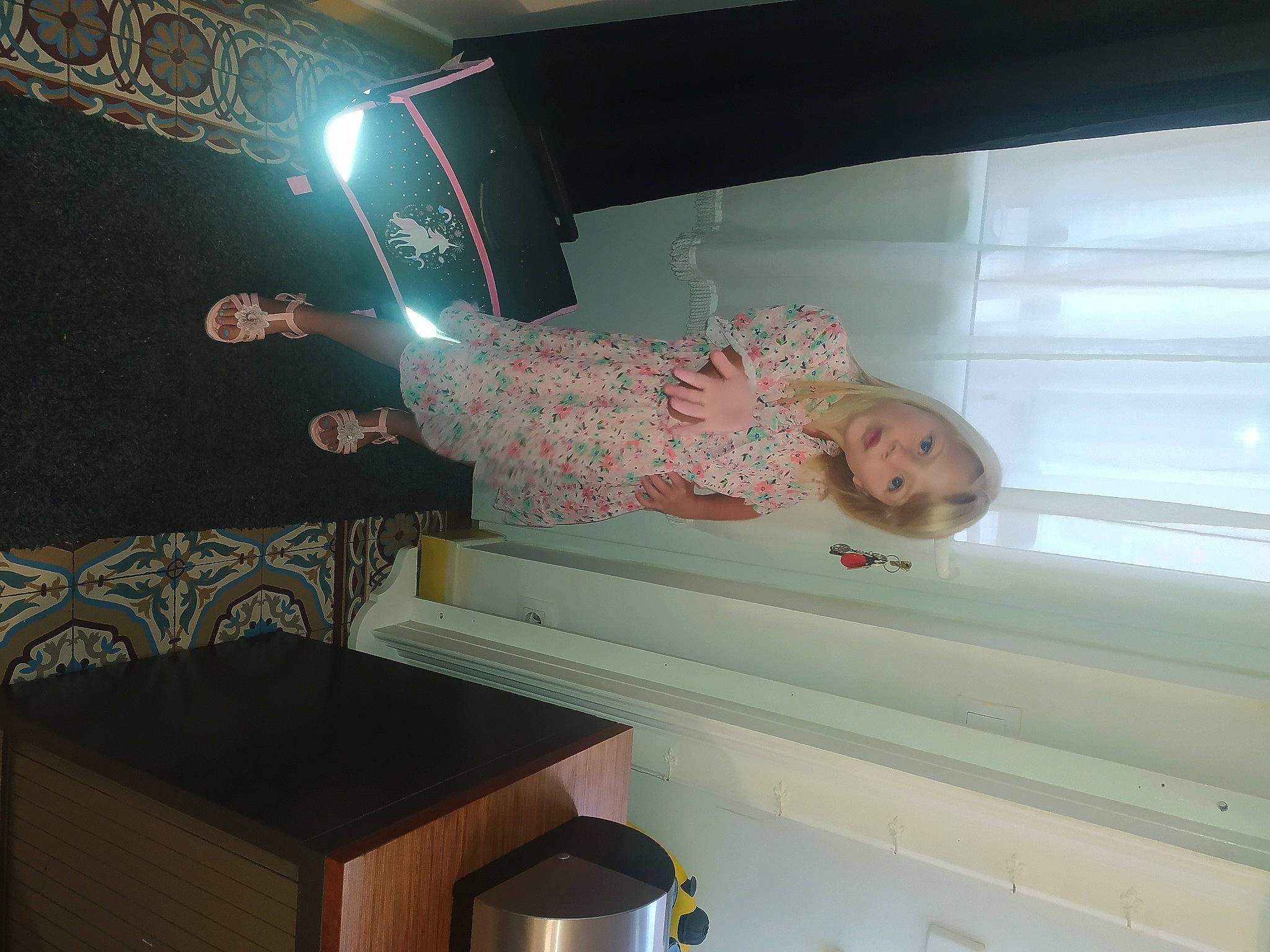 Juliana a rejoint le concours — aidez-le/la à gagner de superbes lots ! ceiling, drawer, fun, hardwood, house, light_fixture, lighting_accessory, magenta, nightstand, person, room, smile, stool, table, toy, vehicle_door, wood, wood_stain