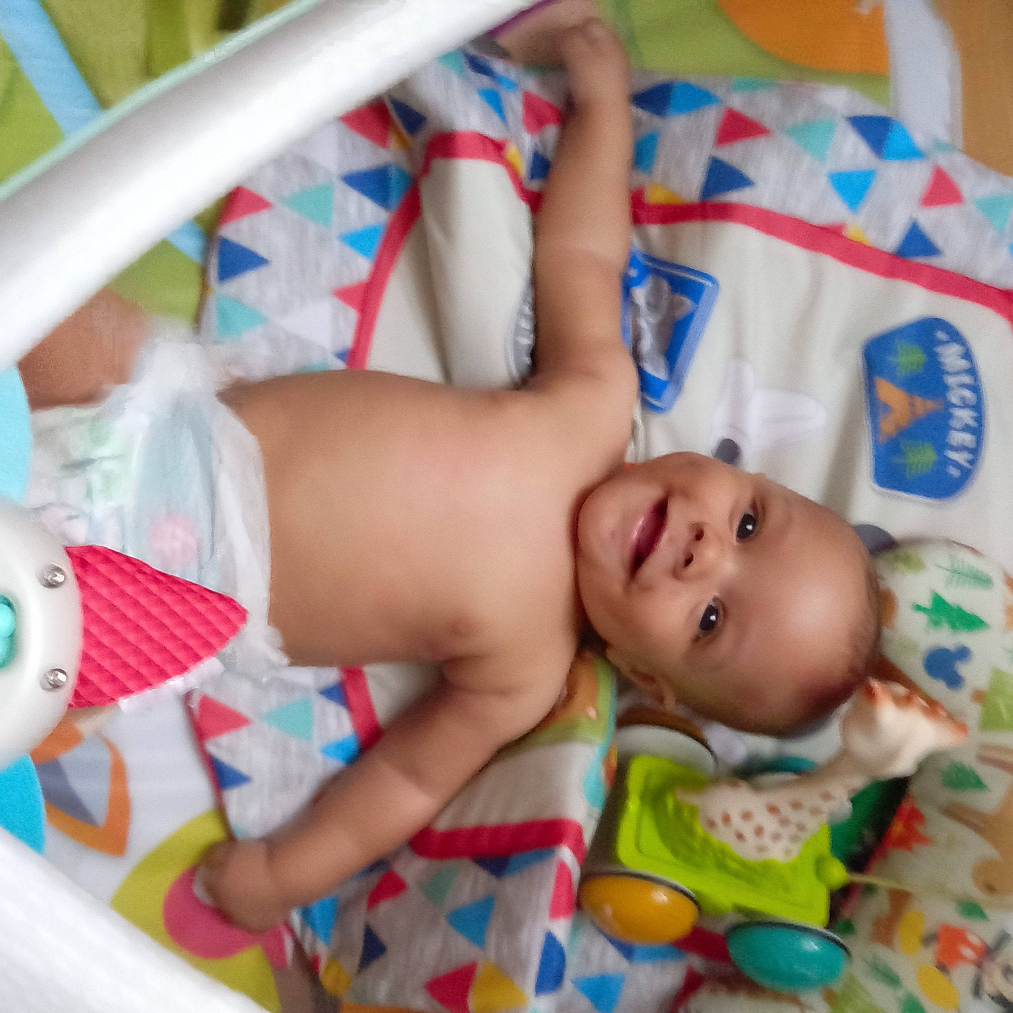 Ayden a rejoint le concours — aidez-le/la à gagner de superbes lots ! arm, baby, baby_toddler_clothing, cheek, child, dress, eye, face, finger, hand, head, human_body, joy, mouth, muscle, person, product, skin, textile, thigh