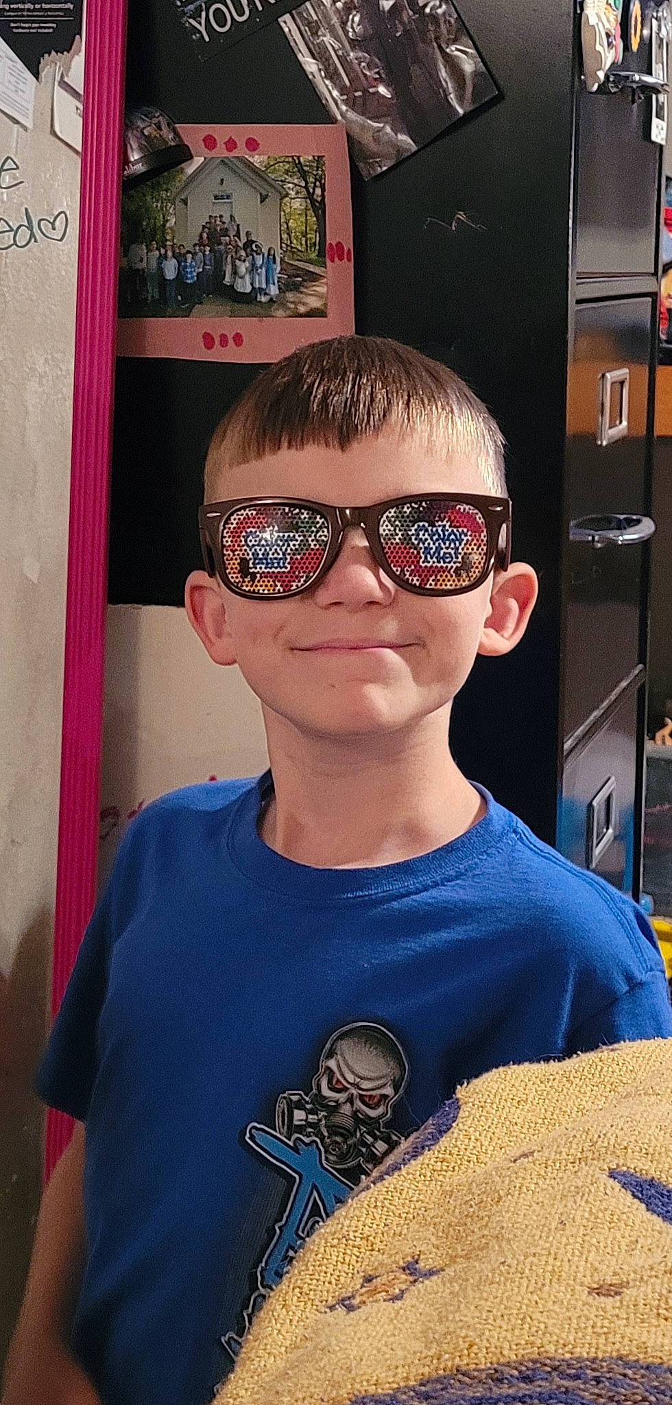 Logan is registered to the contest to win money with this photo: blue, chin, cool, electric_blue, eye_glass_accessory, eyewear, facial_hair, forehead, fun, glasses, goggles, happy, jaw, joy, neck, person, personal_protective_equipment, sleeve, smile, sunglasses