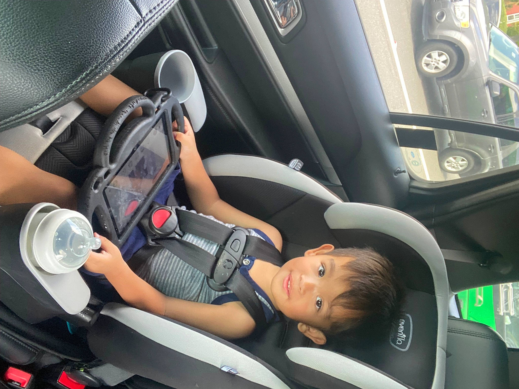 Anthony is registered to the contest to win money with this photo: auto_part, automotive_design, automotive_exterior, automotive_lighting, automotive_wheel_system, car, car_seat, car_seat_cover, family_car, gear_shift, head_restraint, motor_vehicle, person, personal_luxury_car, plant, seat_belt, service, steering_part, steering_wheel, vehicle