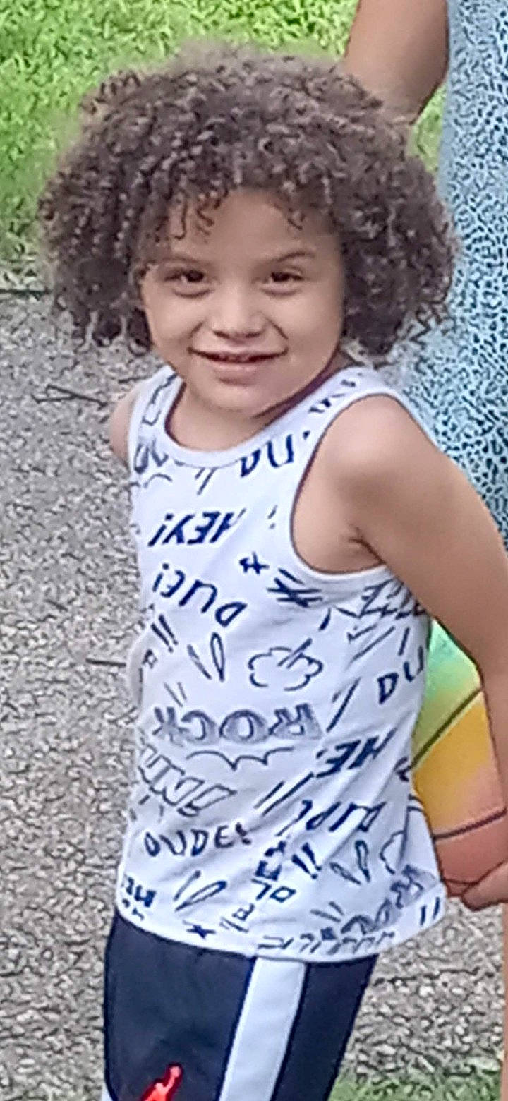 Angel is registered to the contest to win money with this photo: afro, baby_toddler_clothing, beauty, black, black_hair, child, cool, eye, facial_expression, hair, hairstyle, happy, headwear, jheri_curl, joy, people_in_nature, person, photograph, sleeve, smile