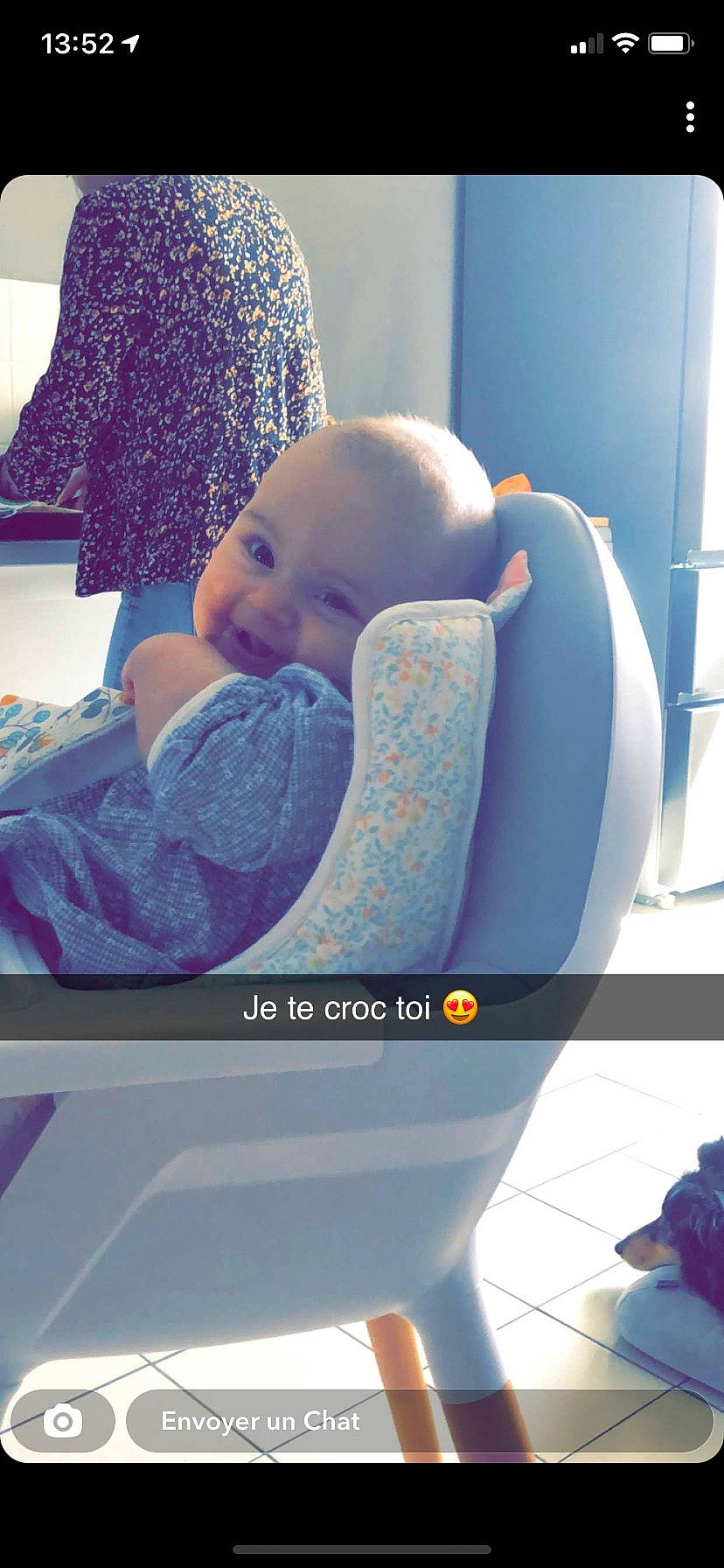 Elyse participe au concours pour gagner de l'argent avec cette photo : auto_part, azure, baby, baby_products, baby_safety, baby_toddler_clothing, blue, car_seat, child, comfort, electric_blue, finger, fun, mouth, person, room, service, sitting, smile, thumb