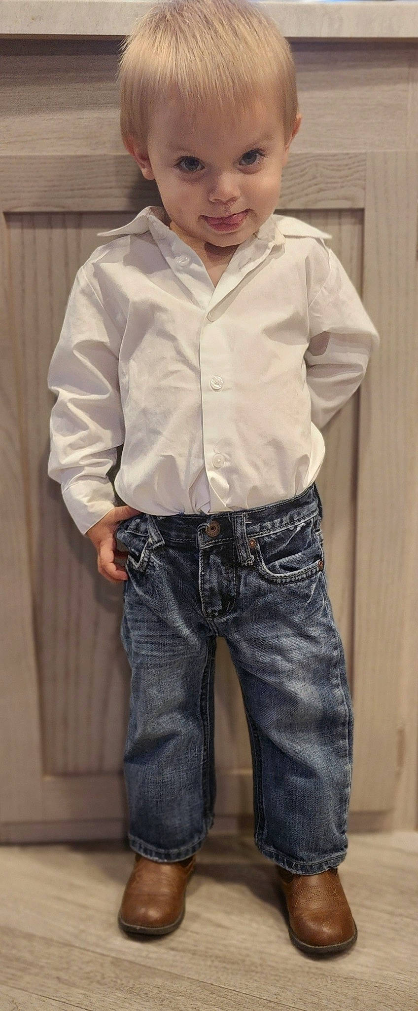 Zeke joined the competition — help win amazing prizes! belt, belt_buckle, blazer, button, collar, cool, denim, dress_shirt, eyewear, formal_wear, glasses, headgear, jeans, neck, person, plaid, sleeve, t_shirt, waist, white