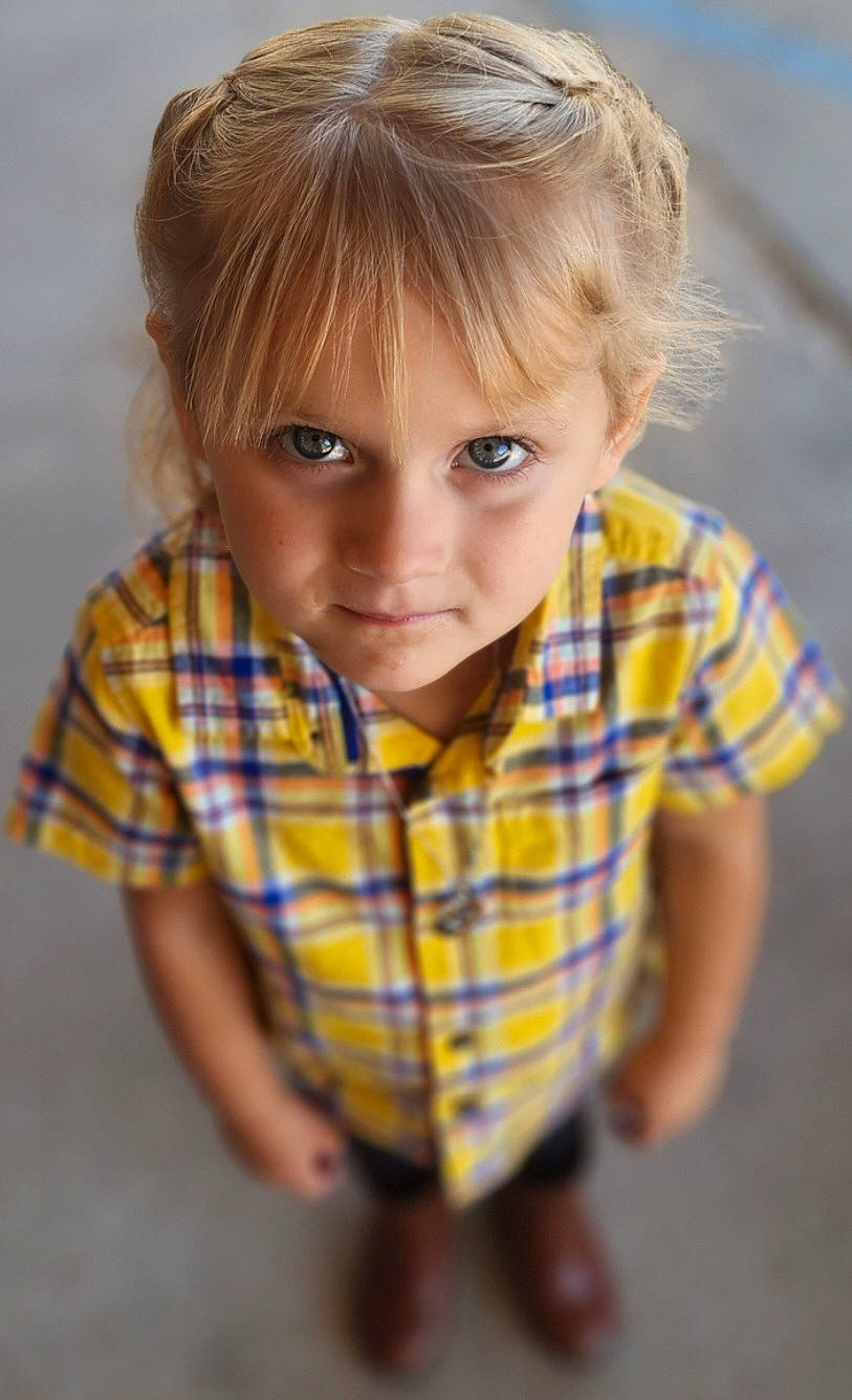 Airabella joined the competition — help win amazing prizes! cheek, chin, dress_shirt, eye, facial_expression, flash_photography, forehead, hair, hairstyle, happy, head, human, iris, lip, nose, organ, person, shoulder, skin, standing