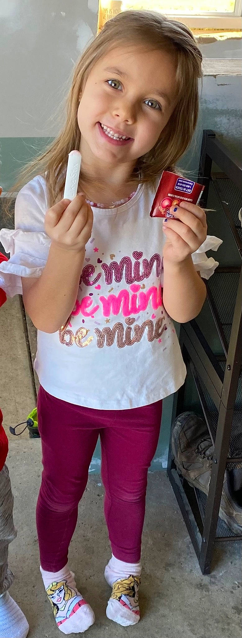Alaina is registered to the contest to win money with this photo: elbow, eyewear, finger, gesture, hand, happy, jersey, joint, joy, lip, magenta, nail, neck, person, pink, sleeve, sportswear, t_shirt, thigh, thumb