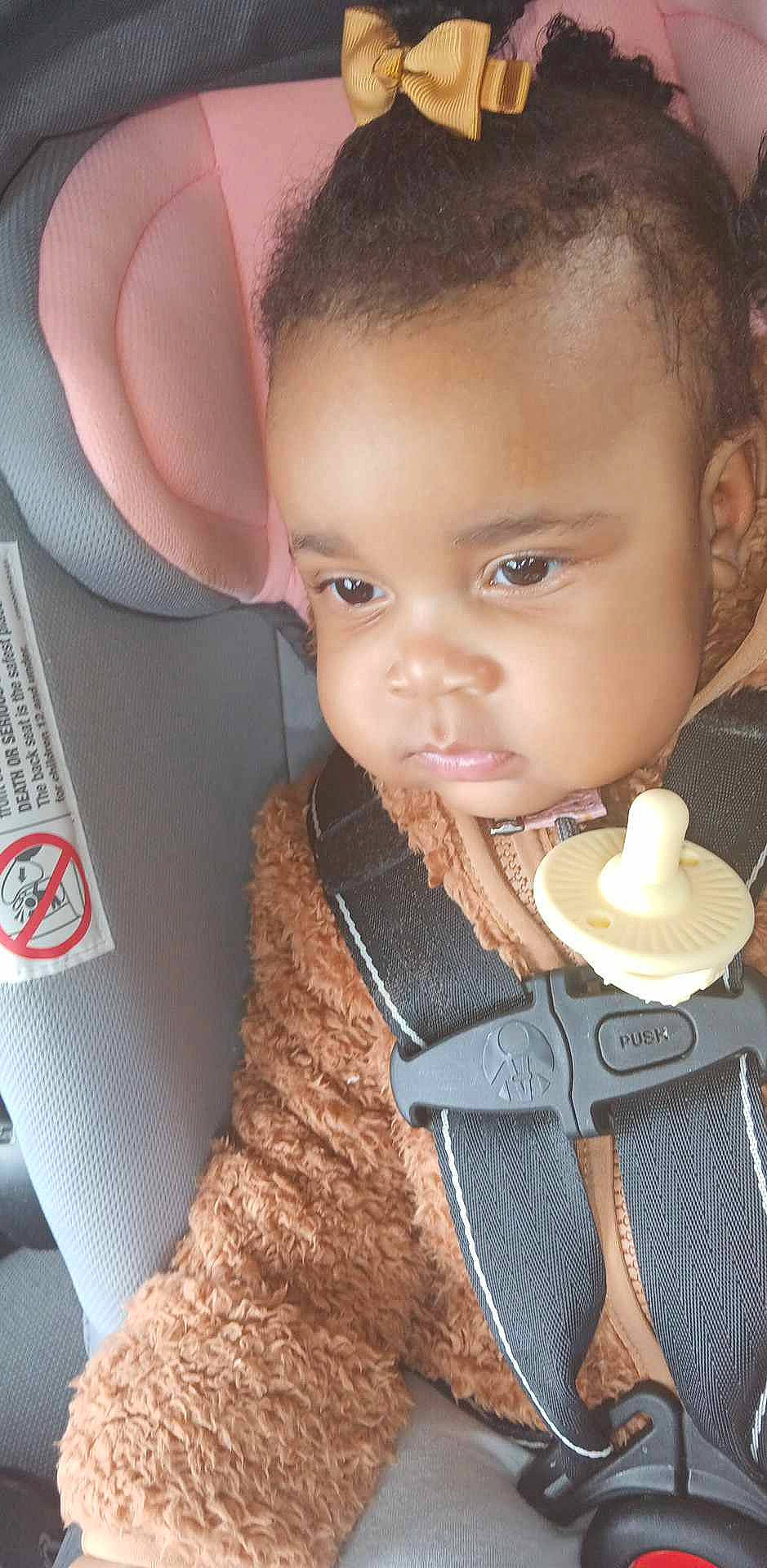 Micica joined the competition — help win amazing prizes! beauty, cheek, chin, cool, ear, eye, eyebrow, eyelash, finger, gesture, hand, happy, lip, nail, neck, nose, organ, person, product, skin