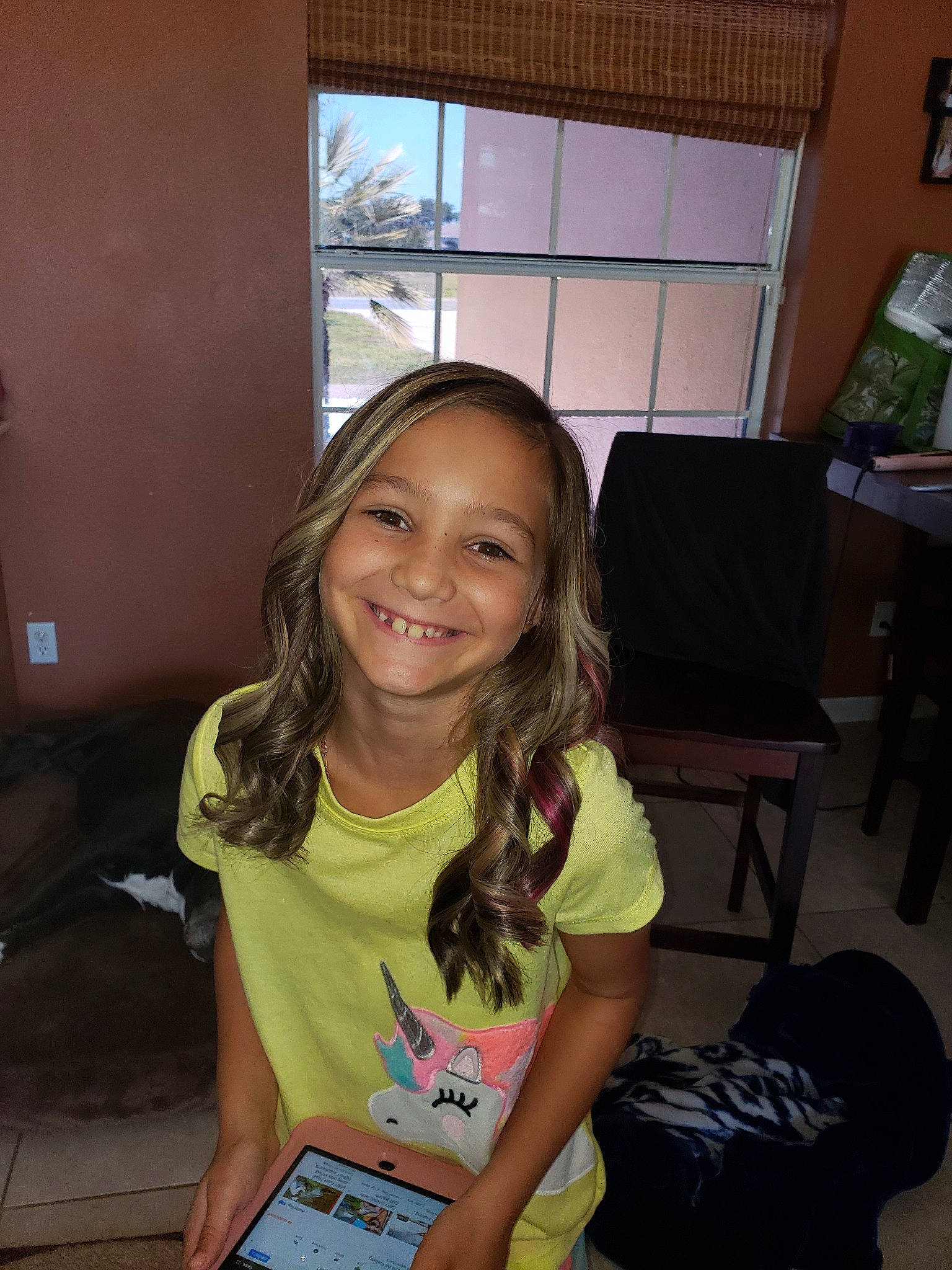 Kylin is registered to the contest to win money with this photo: child, fun, joy, person, smile