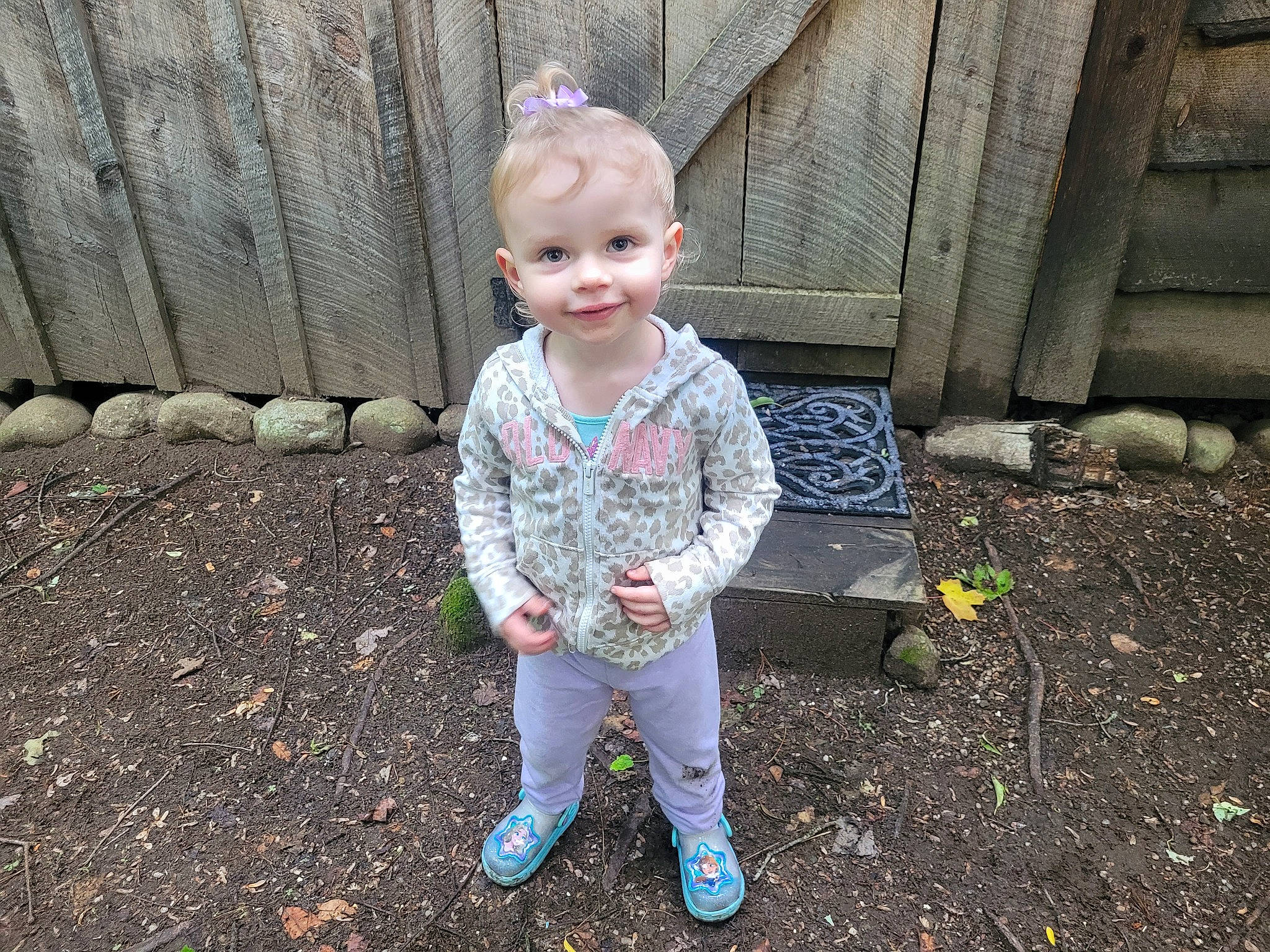Fiona is registered to the contest to win money with this photo: baby, baby_toddler_clothing, chair, child, eye, face, fun, garden, grass, happy, head, joy, pattern, people_in_nature, person, portrait_photography, sitting, sleeve, soil, toddler