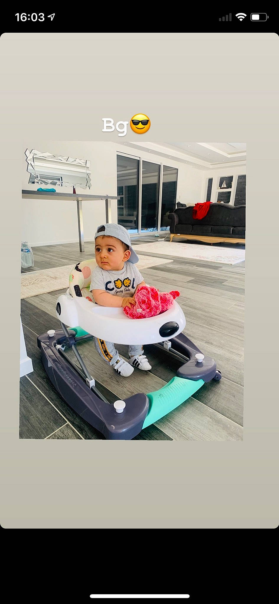 Miran a rejoint le concours — aidez-le/la à gagner de superbes lots ! baby, child, headwear, person, photography, product, toddler, vacation, vehicle