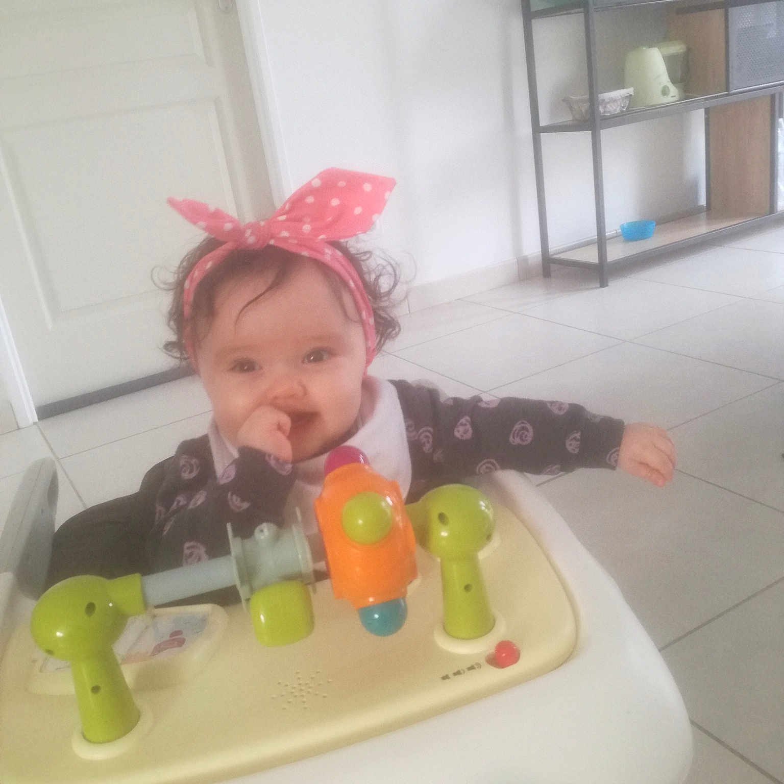 Maïwenn a rejoint le concours — aidez-le/la à gagner de superbes lots ! baby_products, bathtub, cake, child, person, play, plumbing_fixture, product, toddler, torte, toy