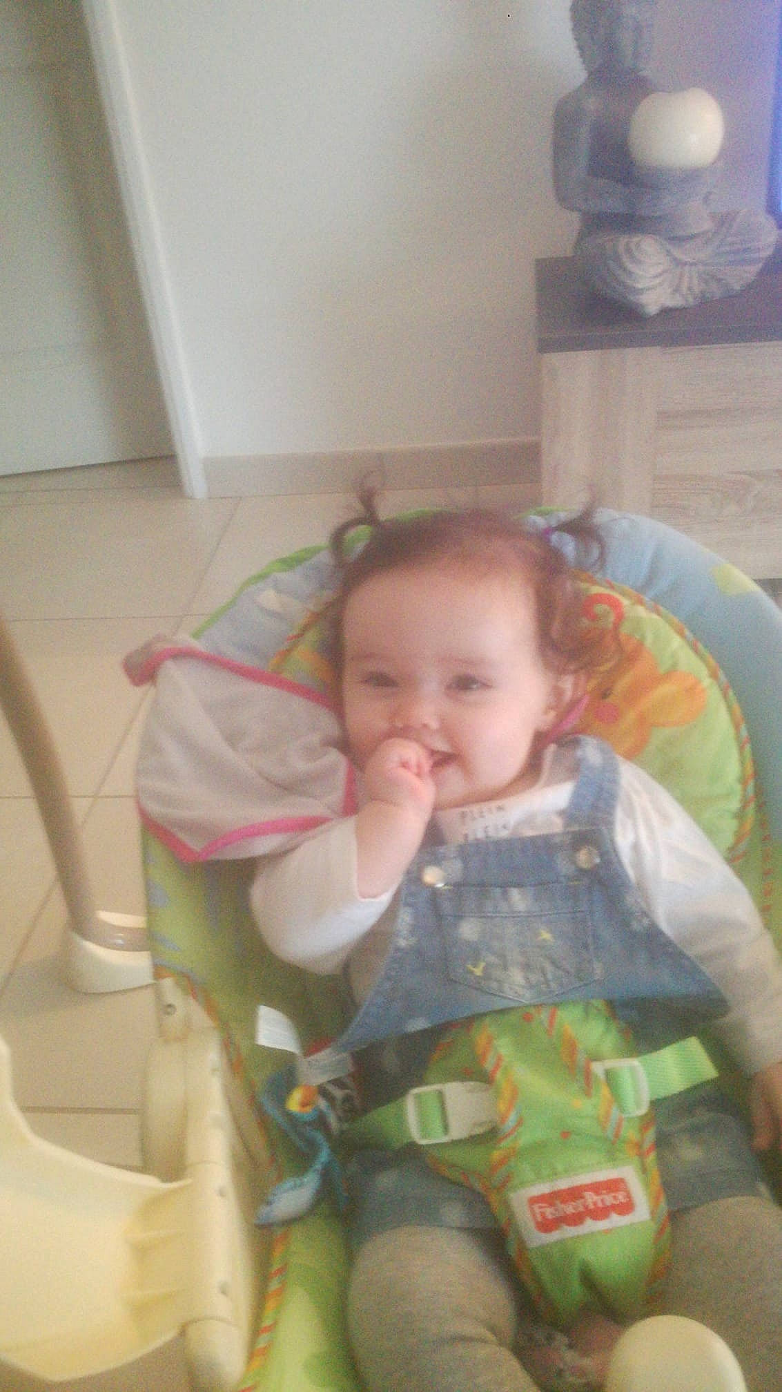 Maïwenn a rejoint le concours — aidez-le/la à gagner de superbes lots ! baby_products, child, day, fun, infant, iris, joy, mouth, person, play, product, sitting, skin, toddler, toy