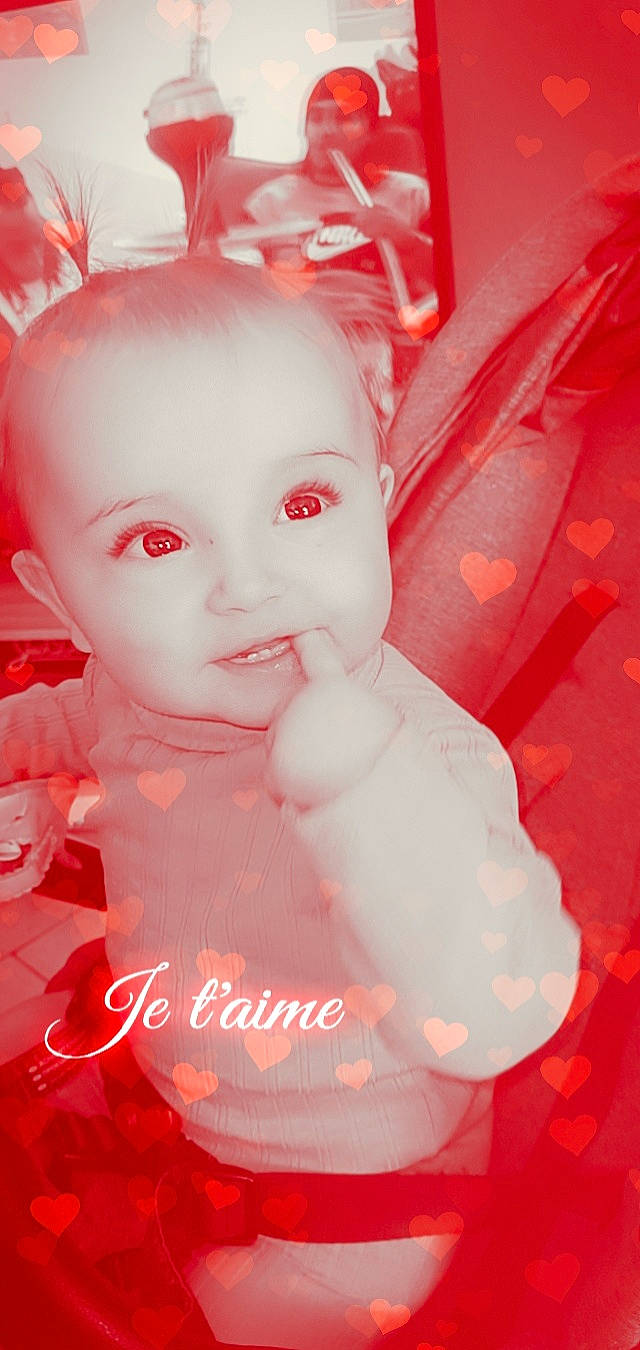 Mylana a rejoint le concours — aidez-le/la à gagner de superbes lots ! carmine, cheek, chest, child, dress, eyebrow, eyelash, fictional_character, flash_photography, flesh, happy, human_body, iris, lip, magenta, mouth, peach, person, petal, pink